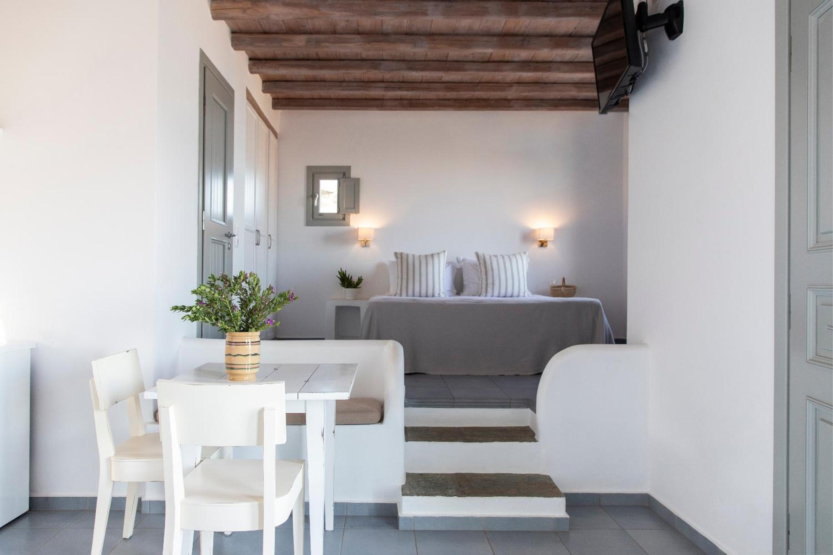 Studio with Sea View (2 Adults) - Embati