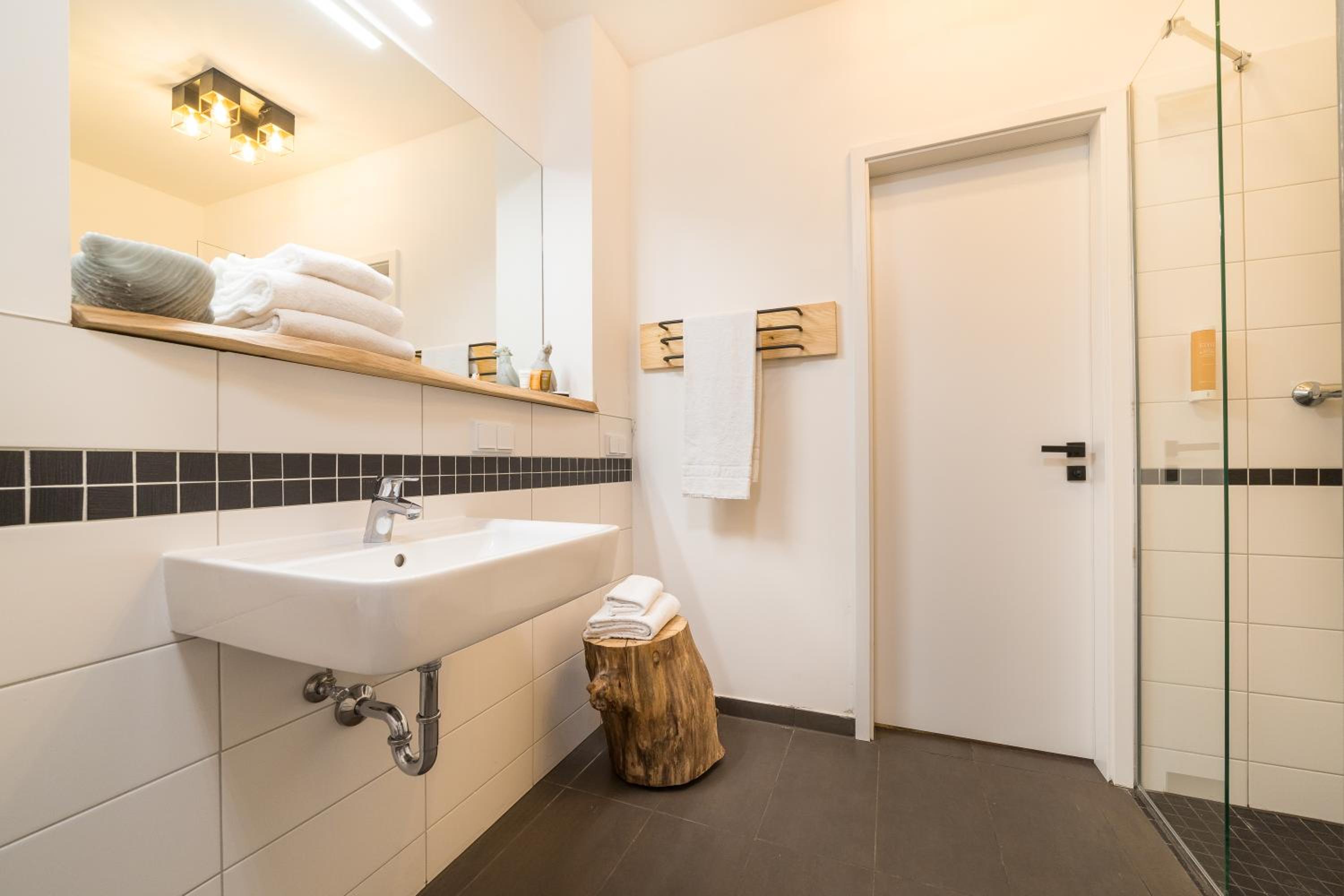 Apartment - Photo 17