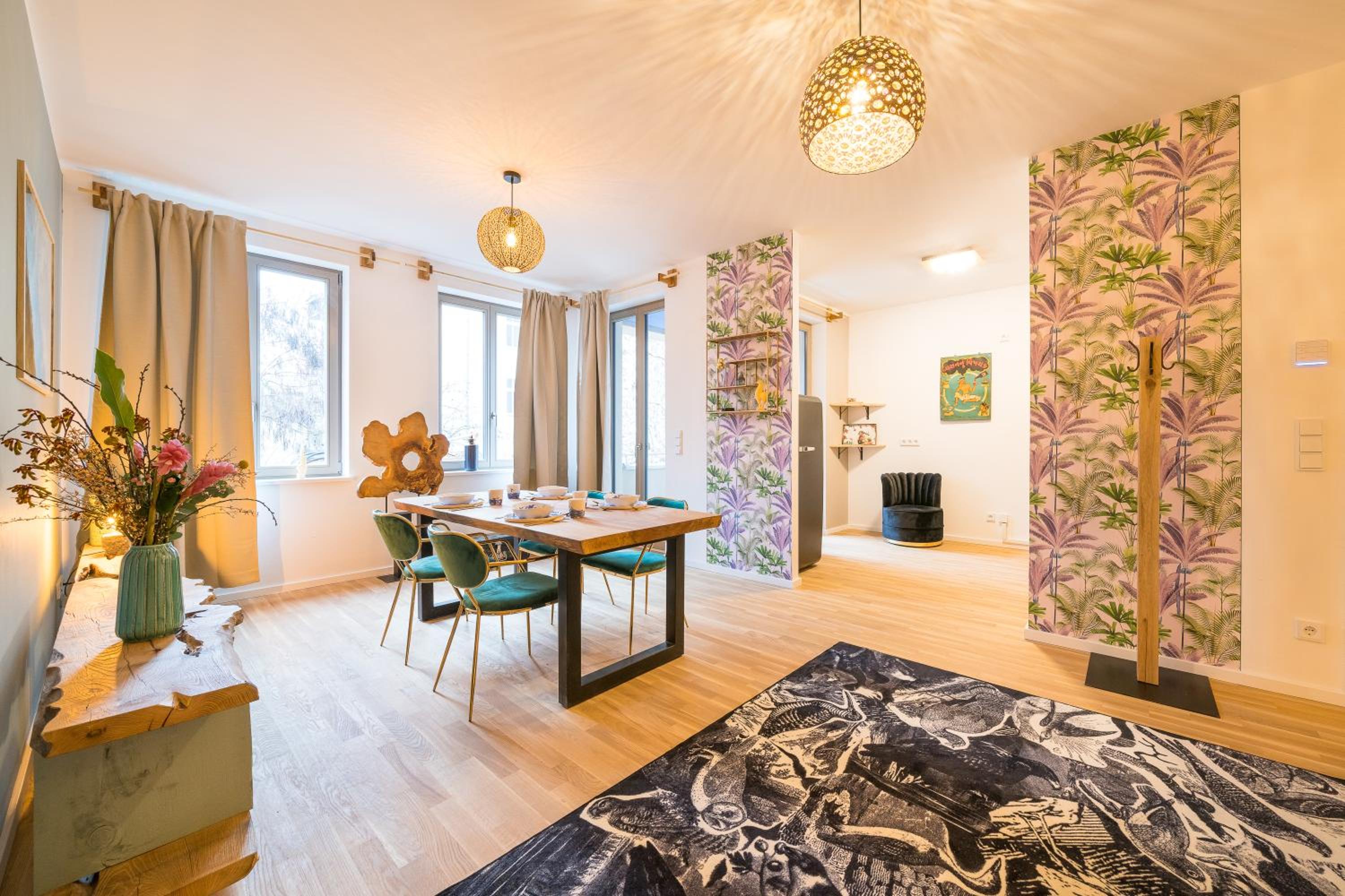Apartment - Photo 2