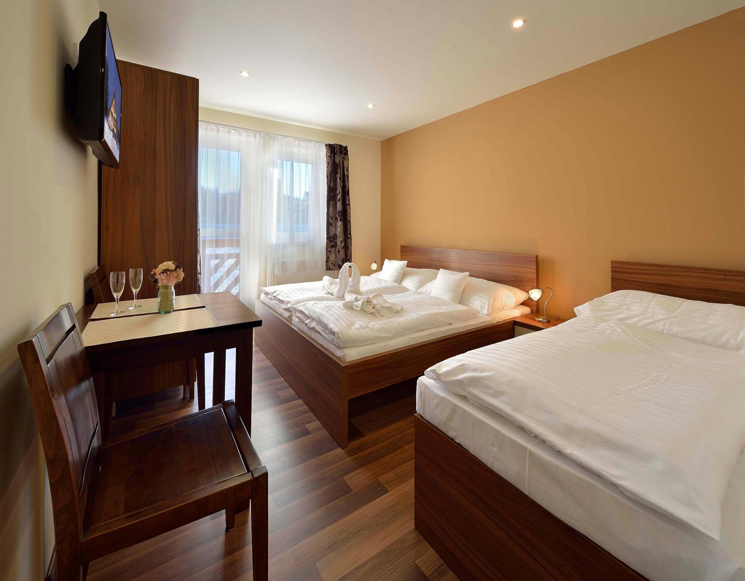 Deluxe Triple Room photo 2