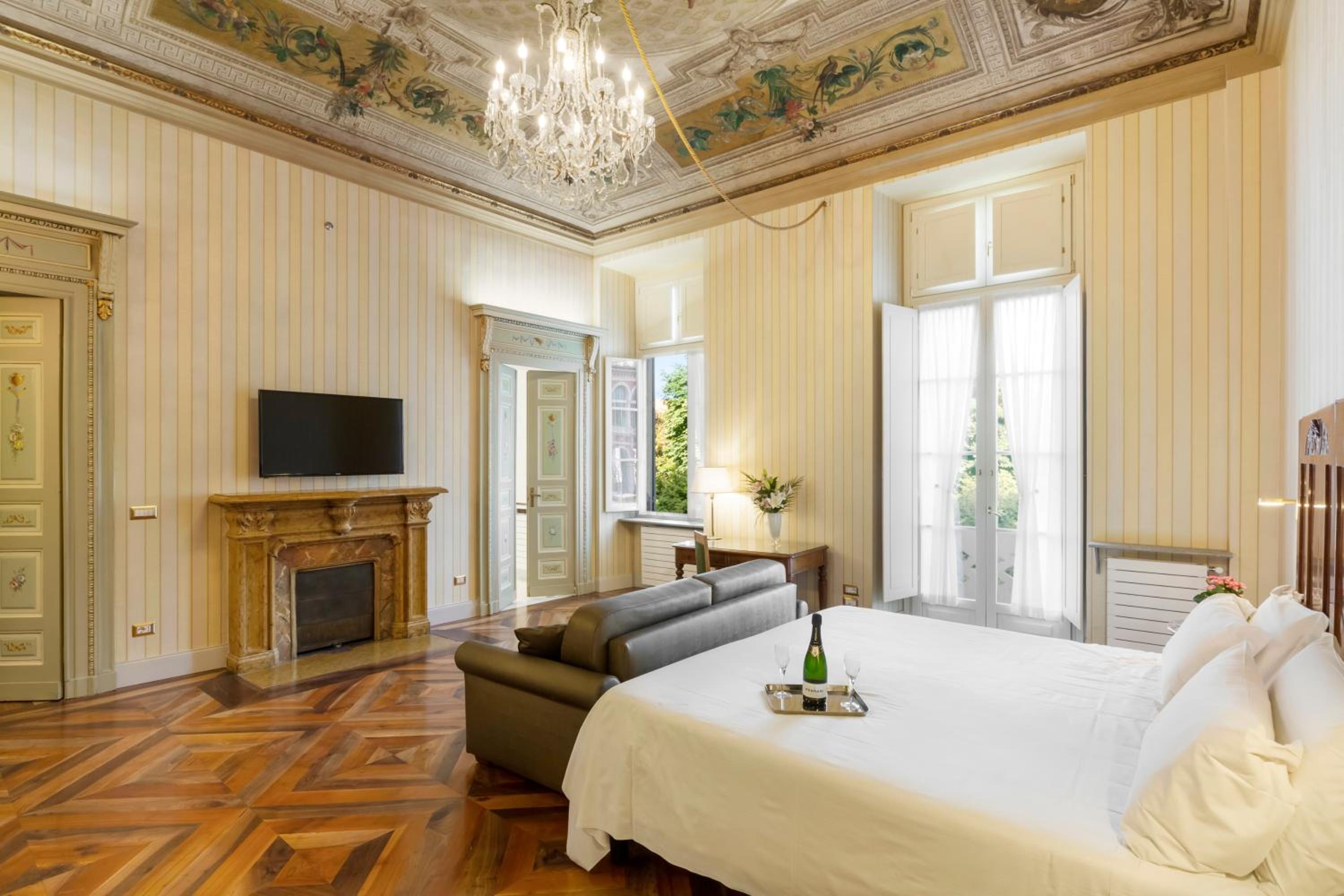 Suite