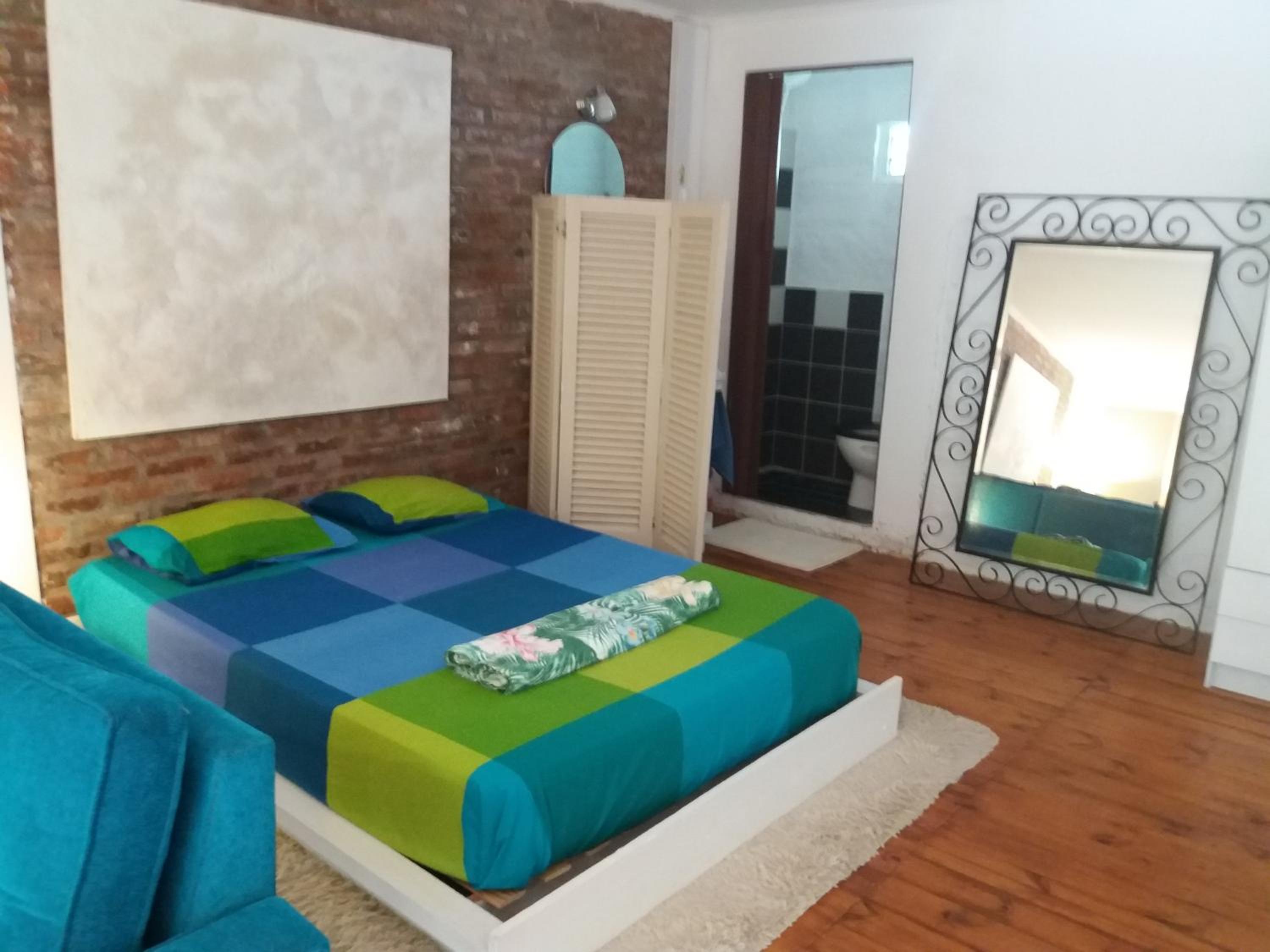 One-Bedroom Apartment photo 3