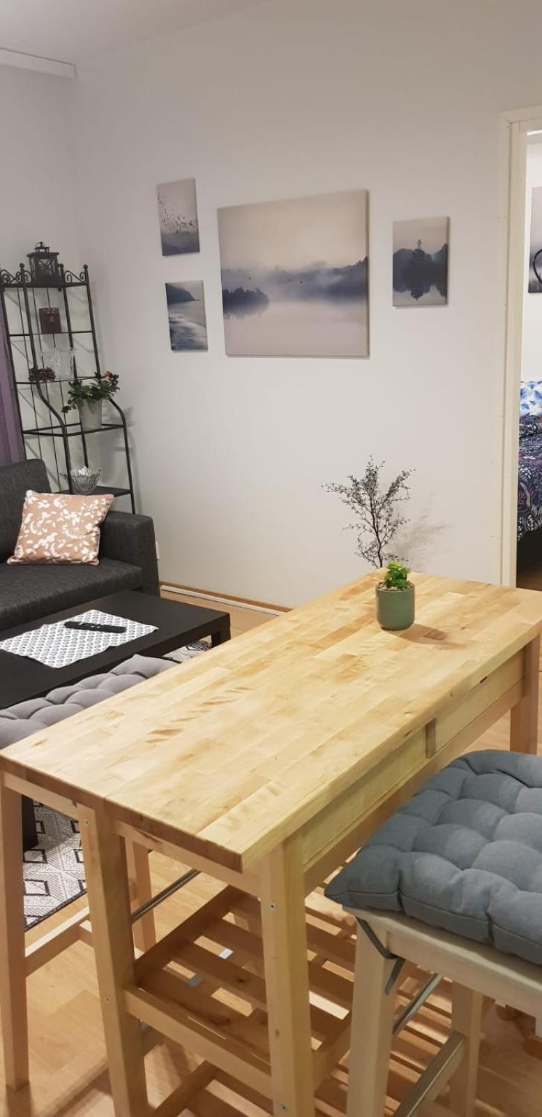 One-Bedroom Apartment - Photo 4