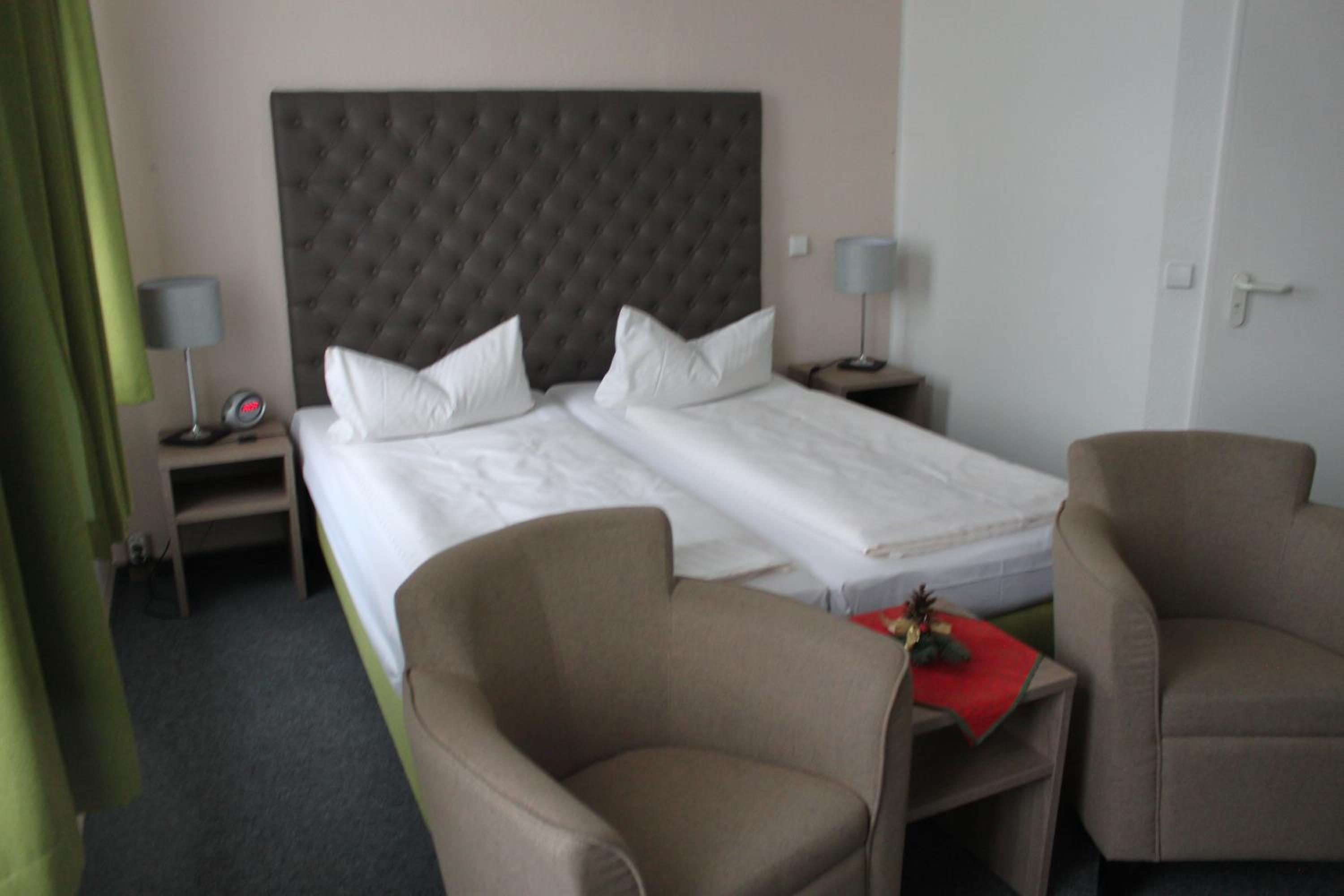 Double Room - Photo 2