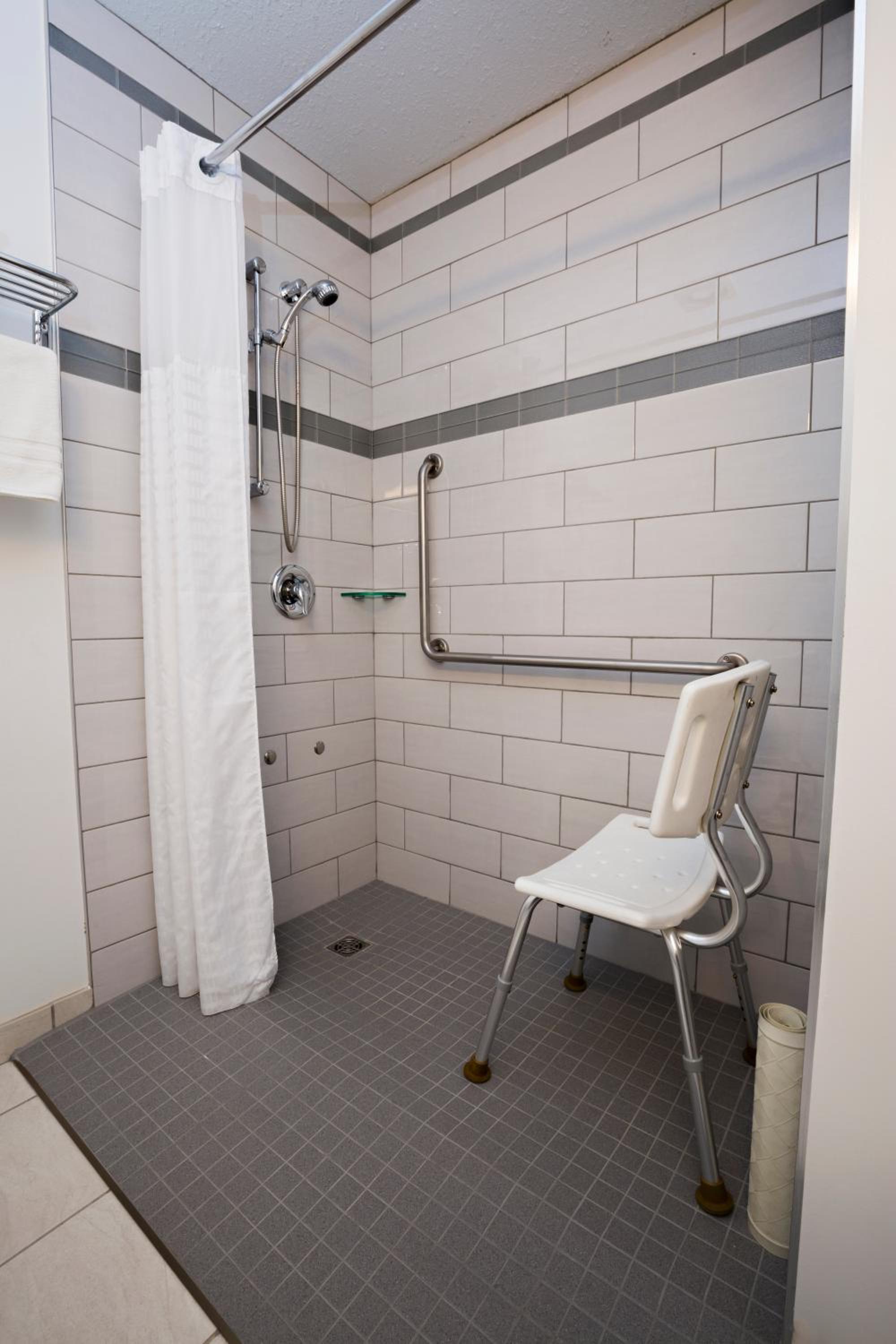 Tower Inn & Suites, Photo 4