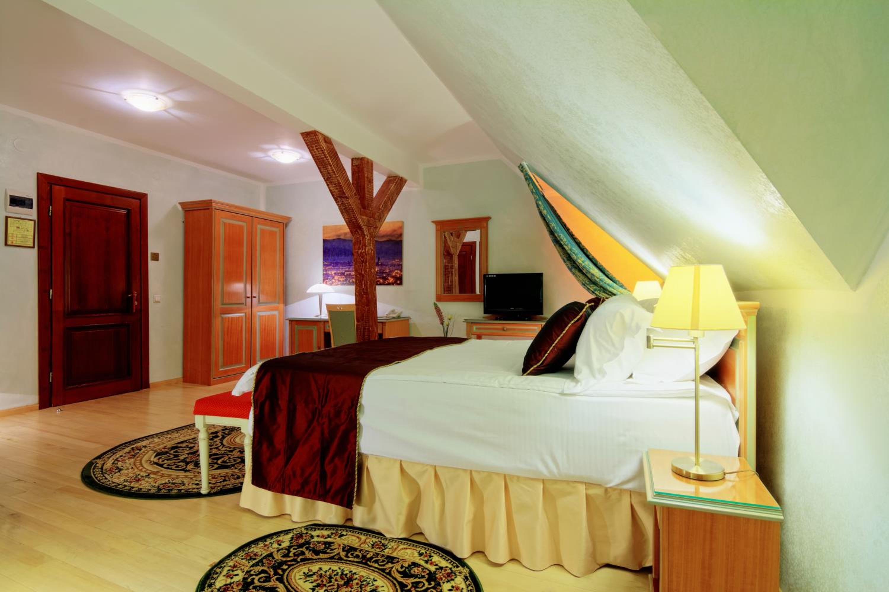 Two-Bedroom Suite