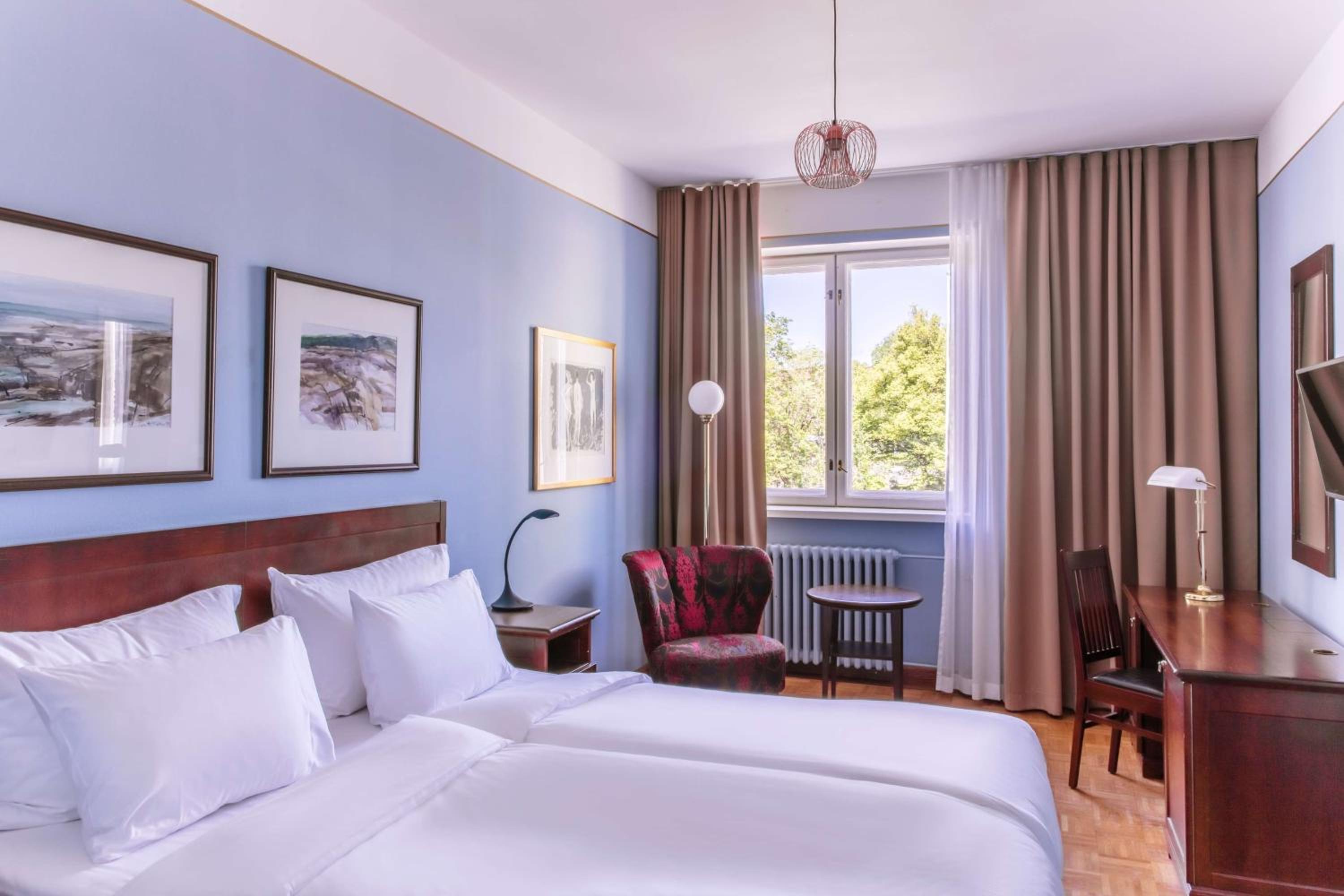 Standard Double or Twin Room - Photo 1