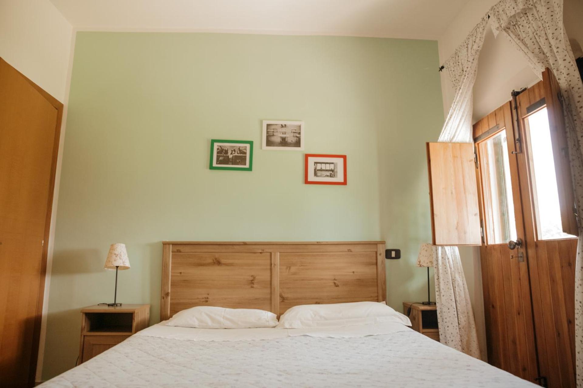 Double Room with Patio photo 2