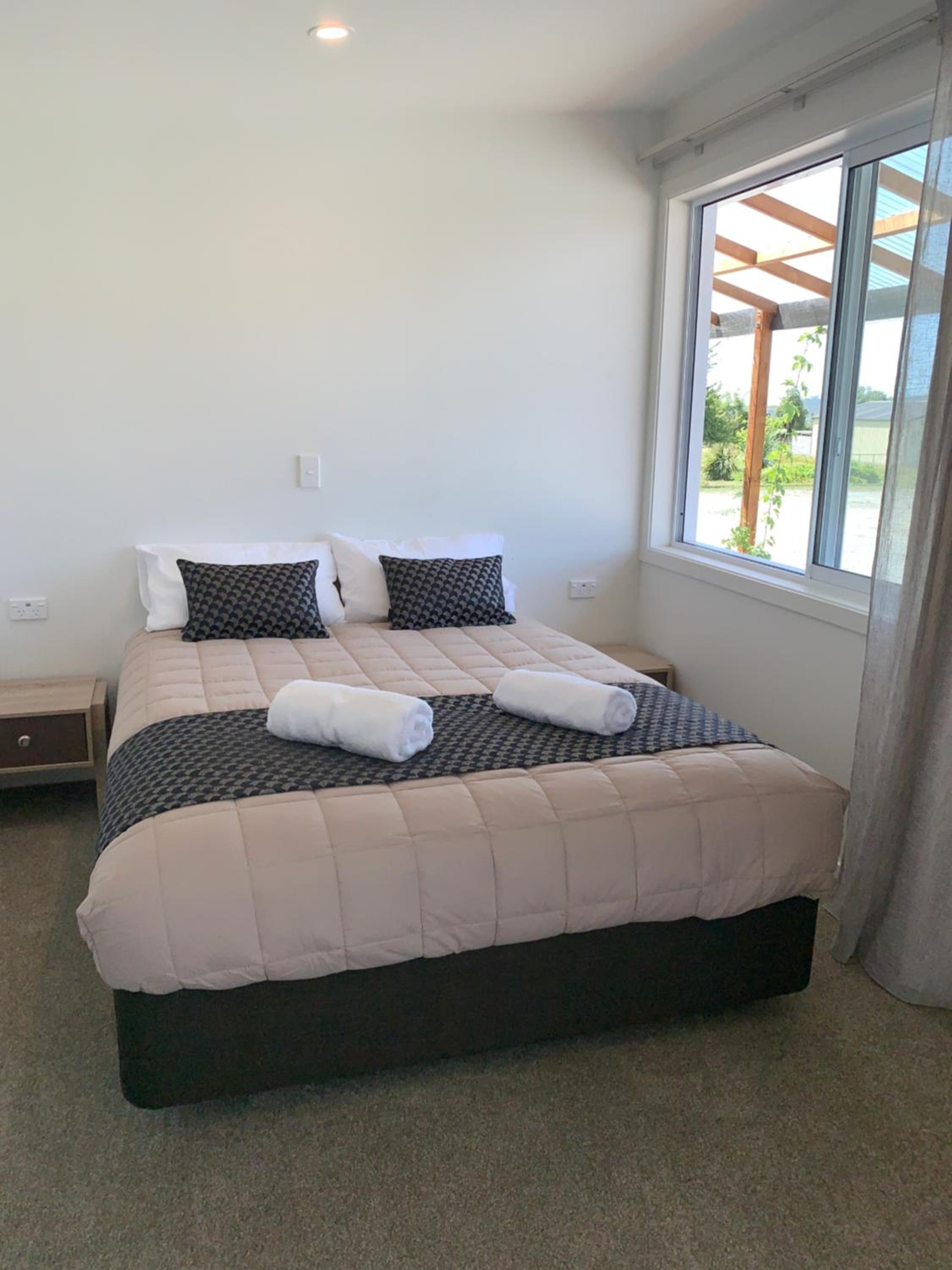 Double Room - Photo 10