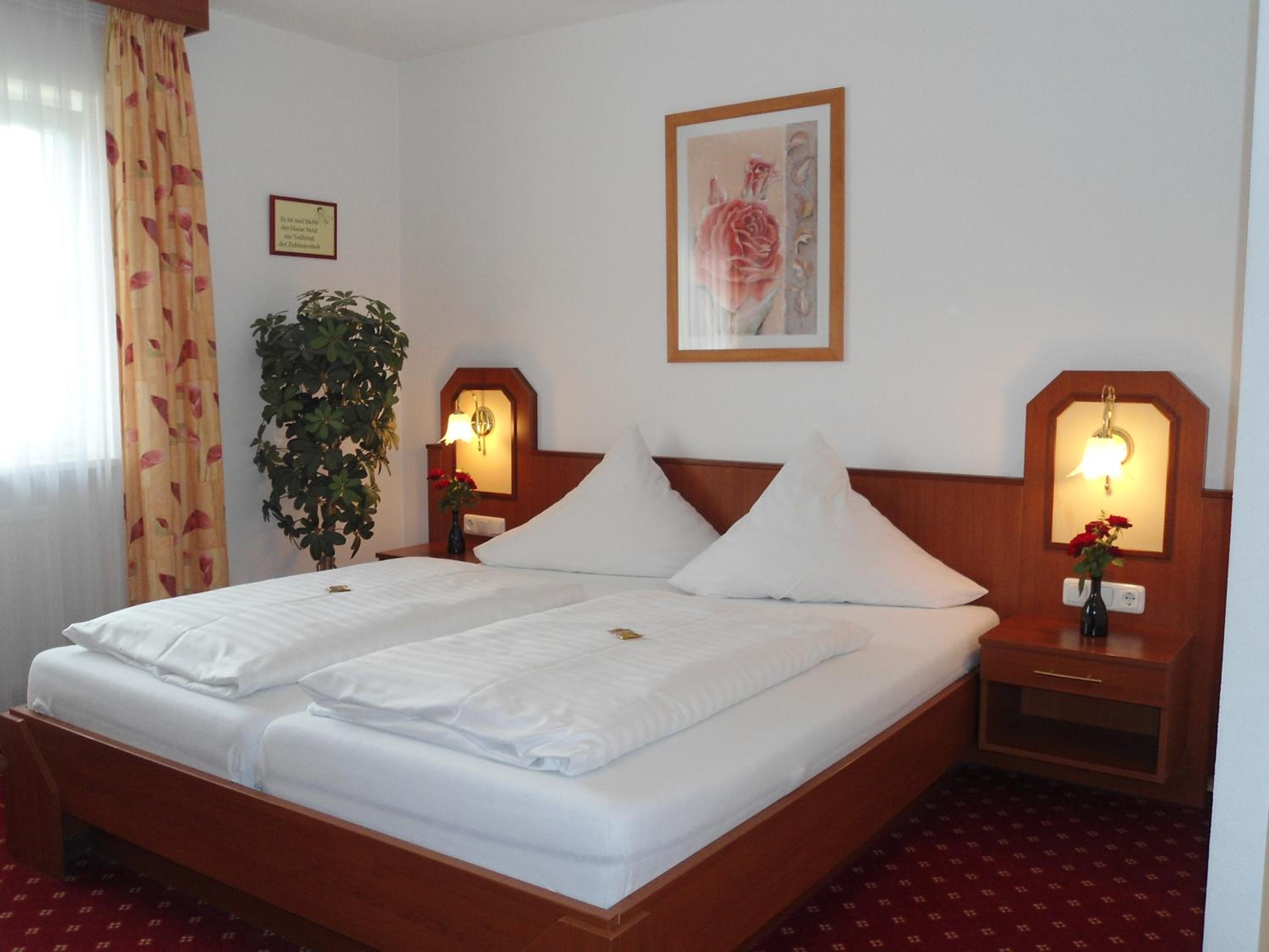 Double or Twin Room photo 2