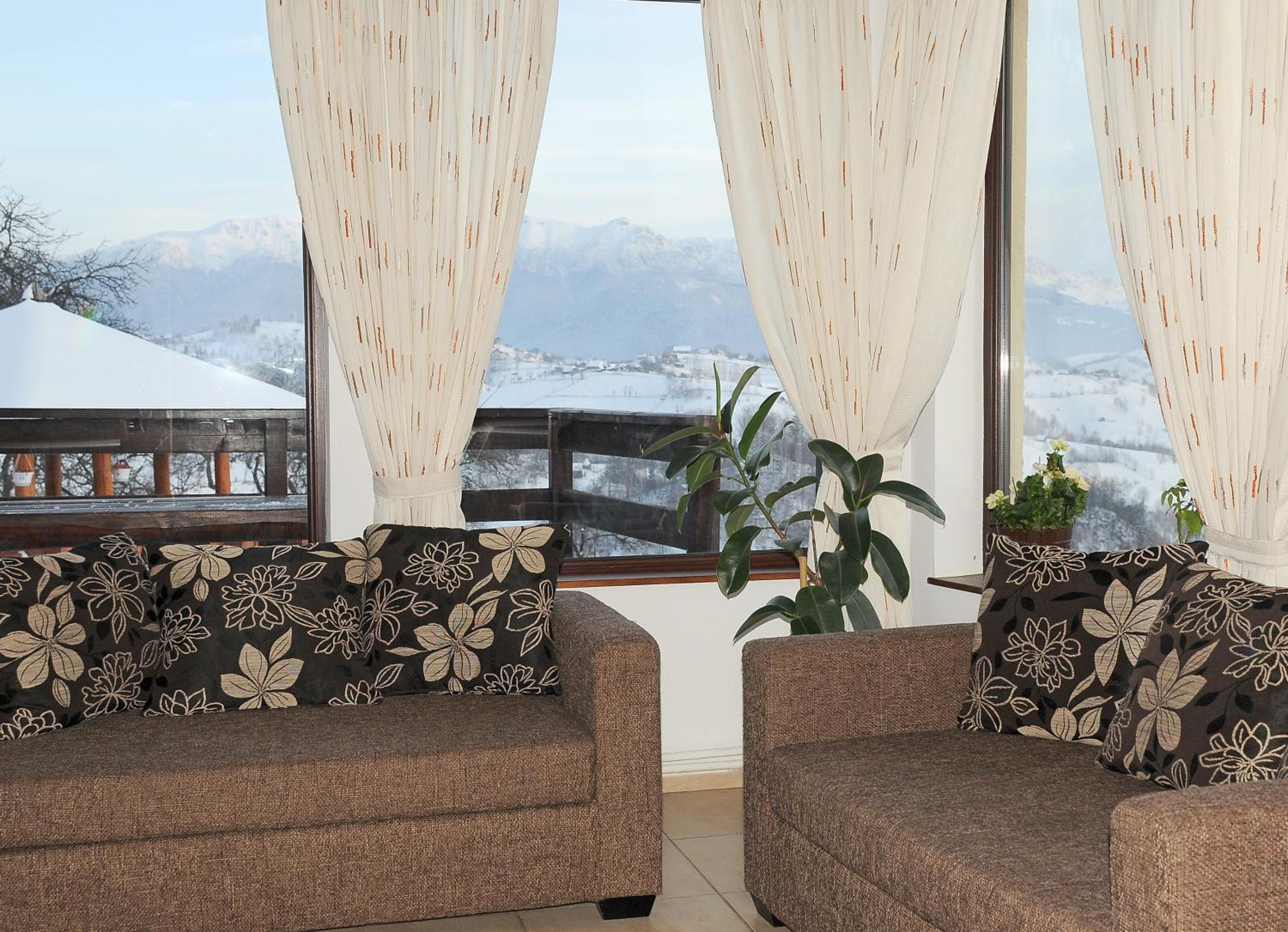 Villa photo 3