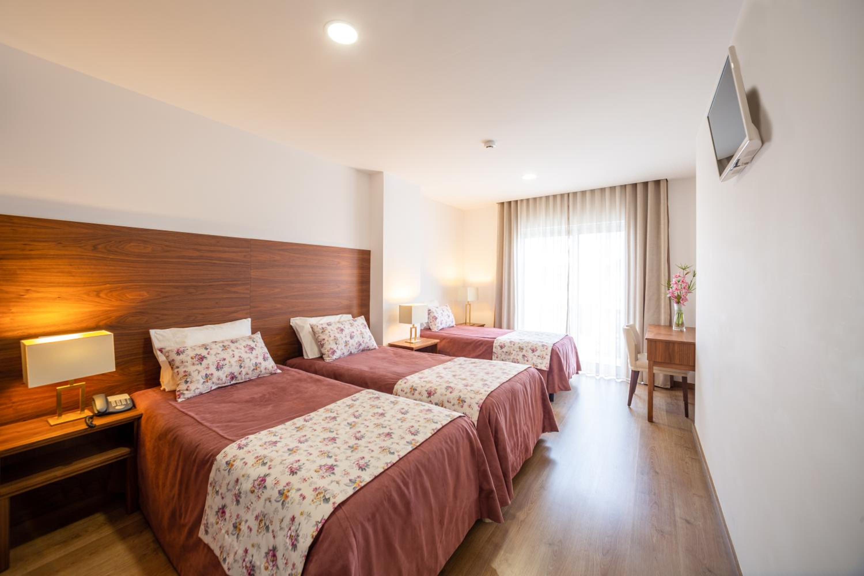 Triple Room with Private Bathroom