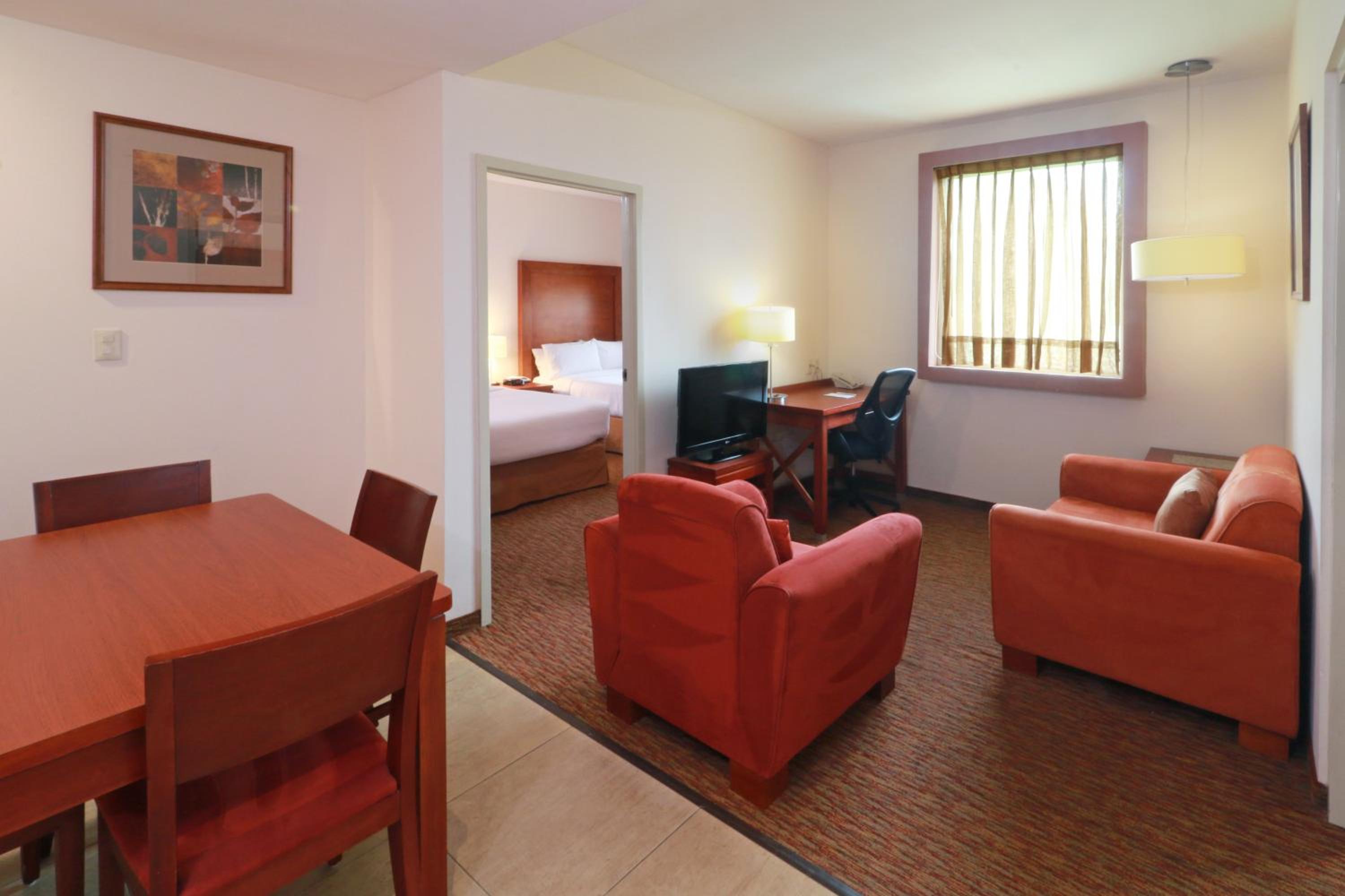 Two-Bedroom Suite - Smoking