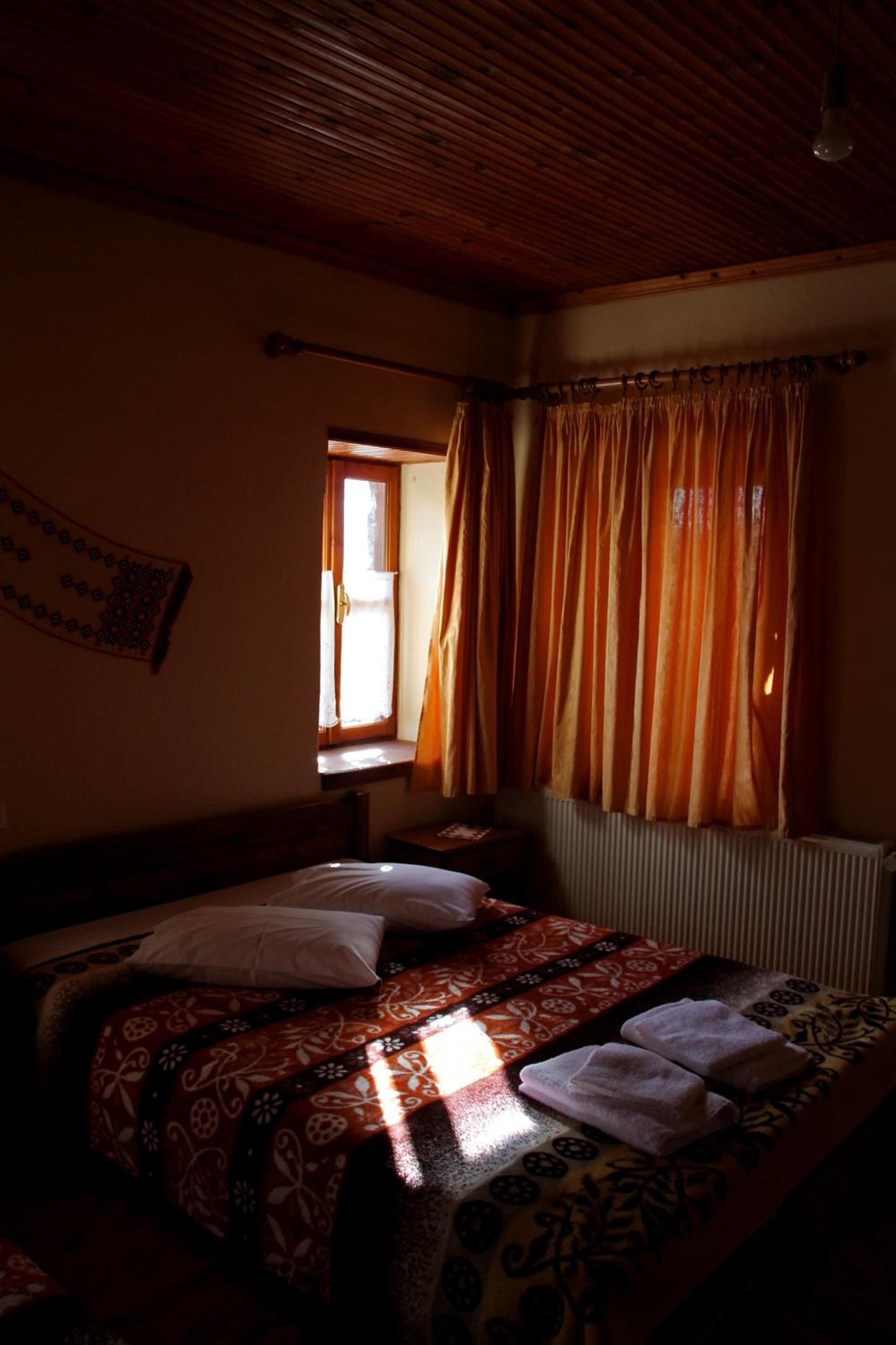 Double Room - Photo 3