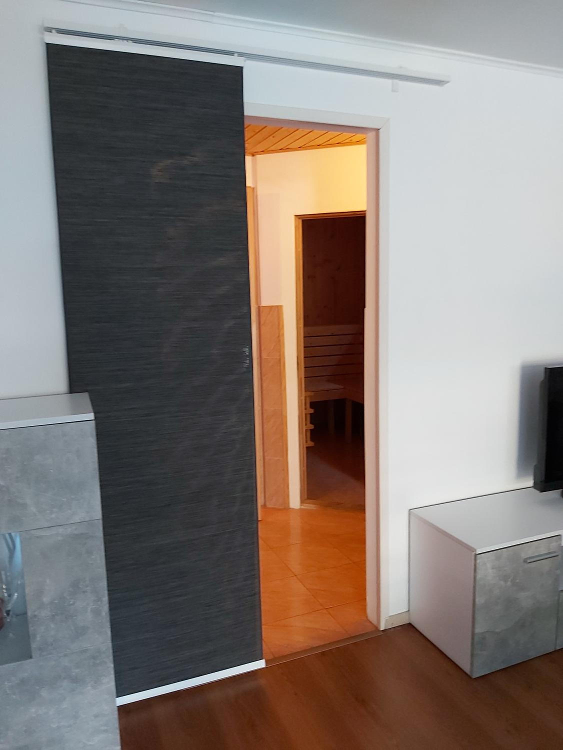 Apartment with Sauna - Photo 15