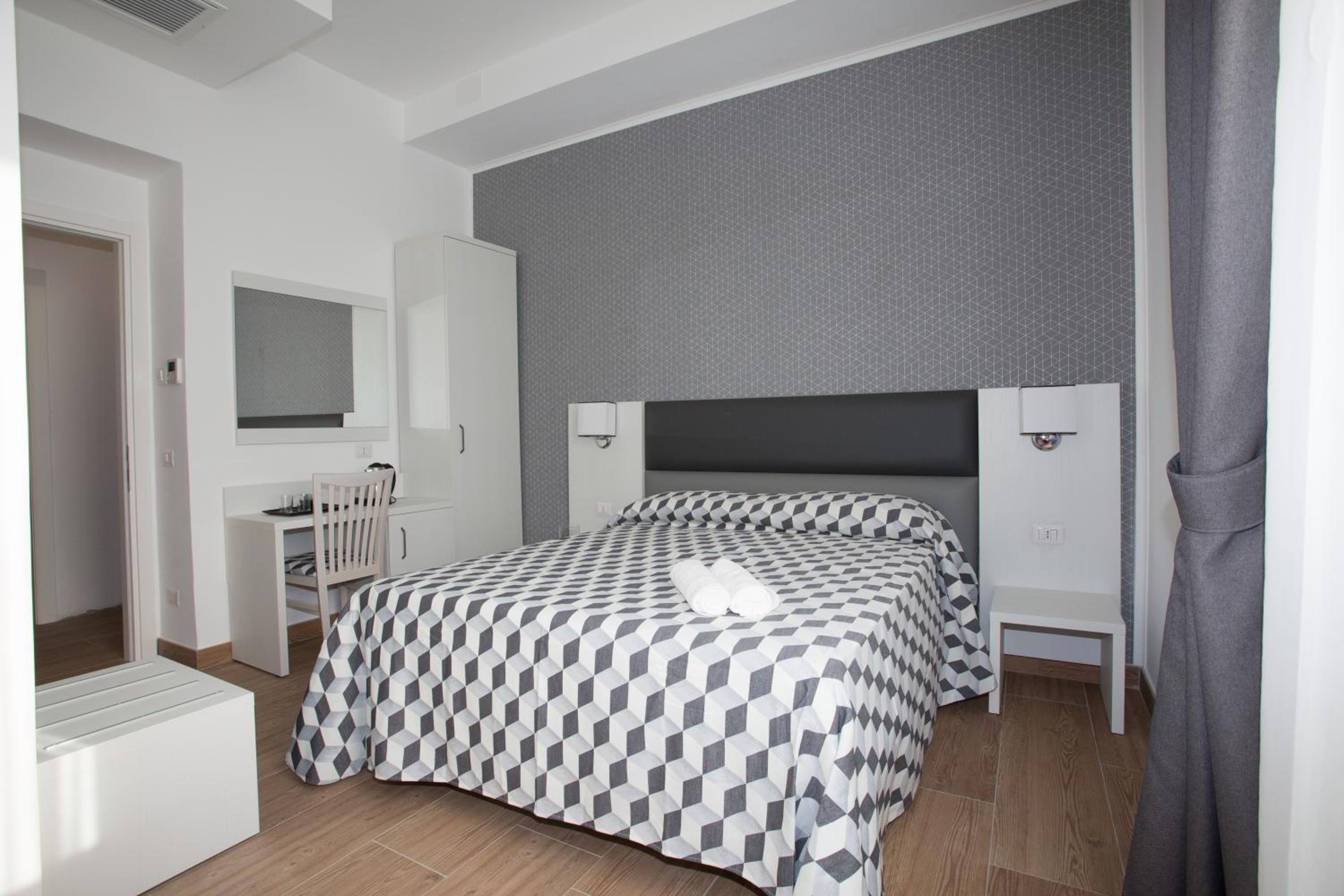 Triple Room - Photo 1