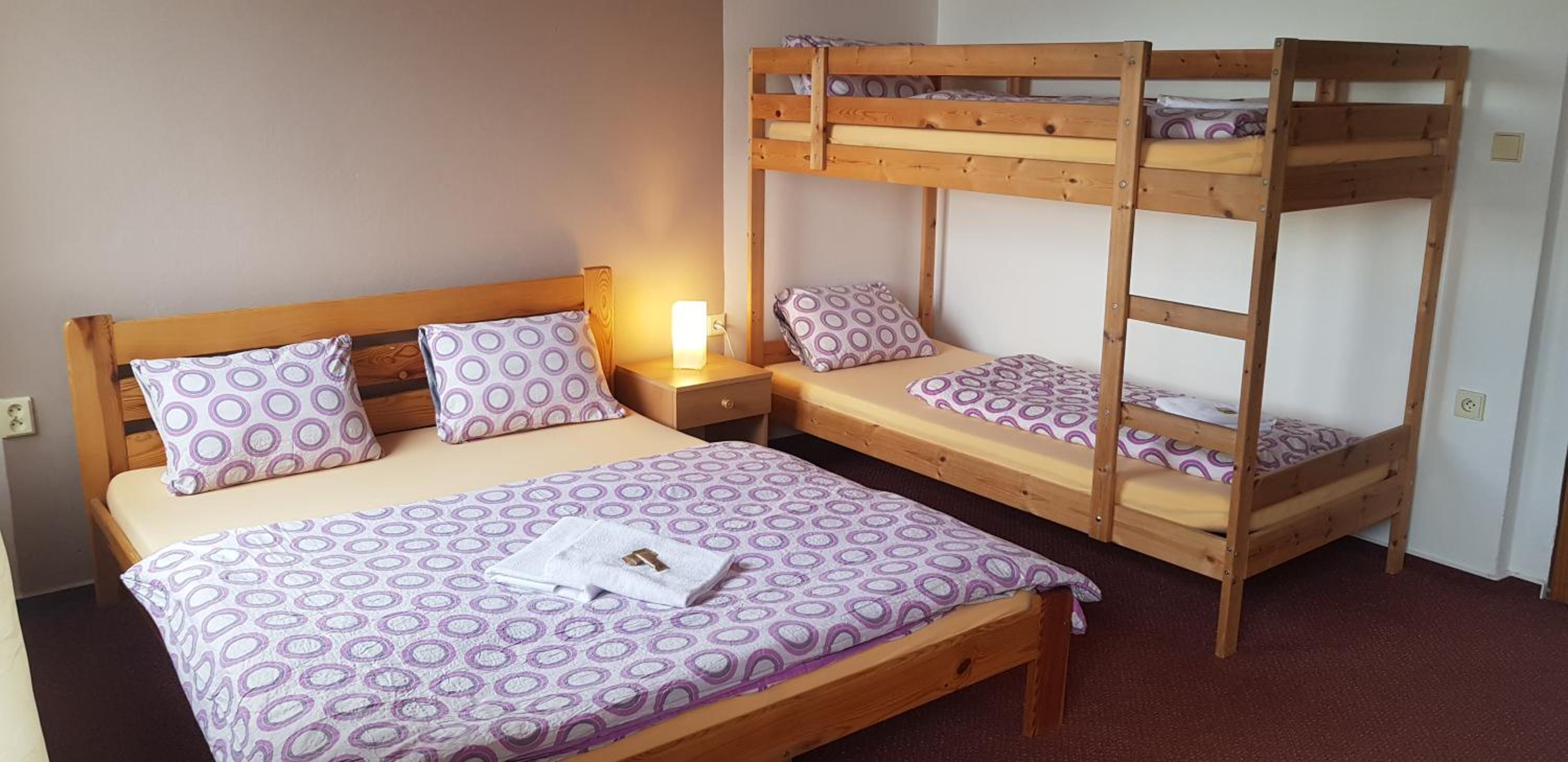 Economy Quadruple Room