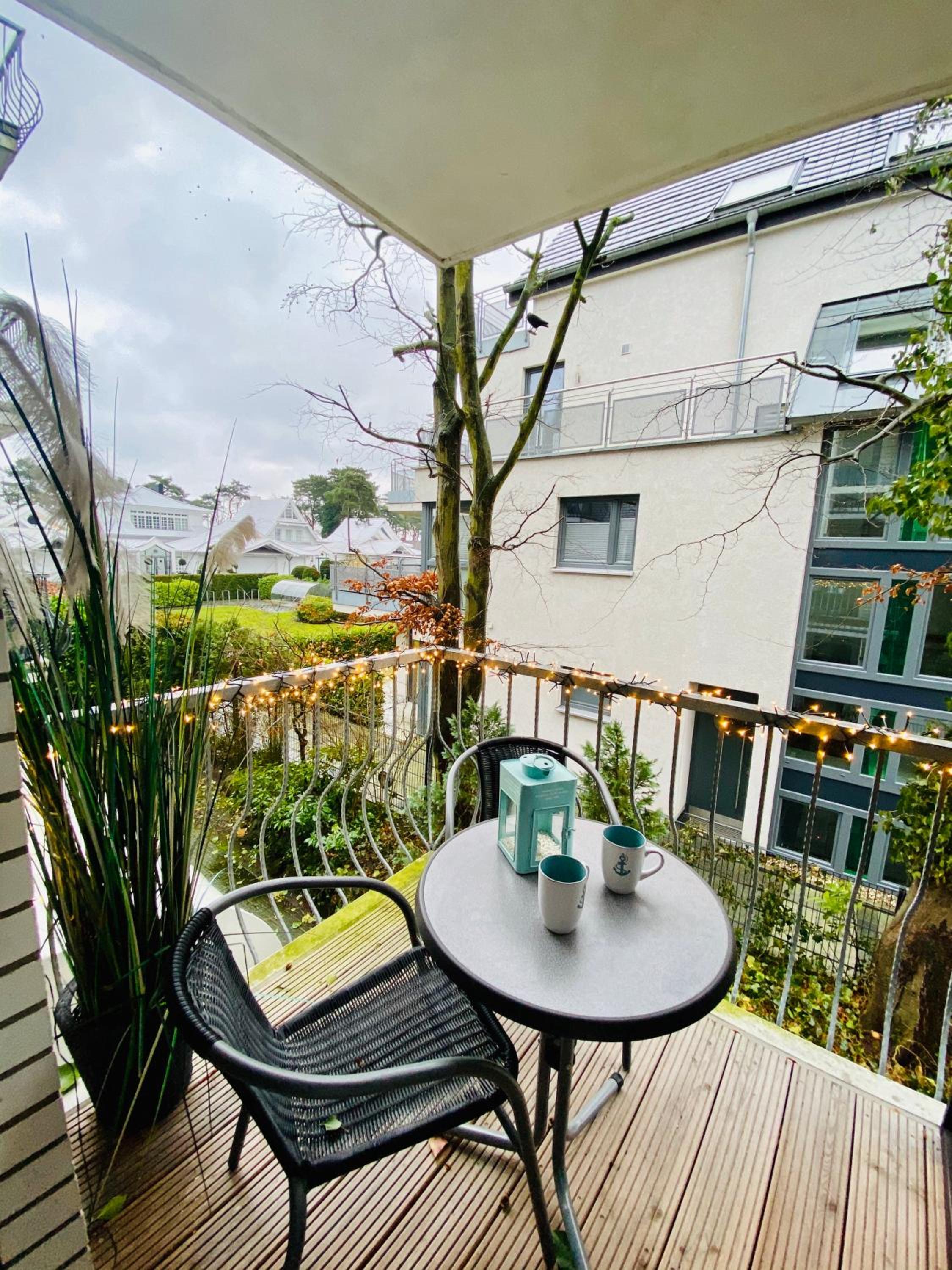 Apartment with Balcony photo 3