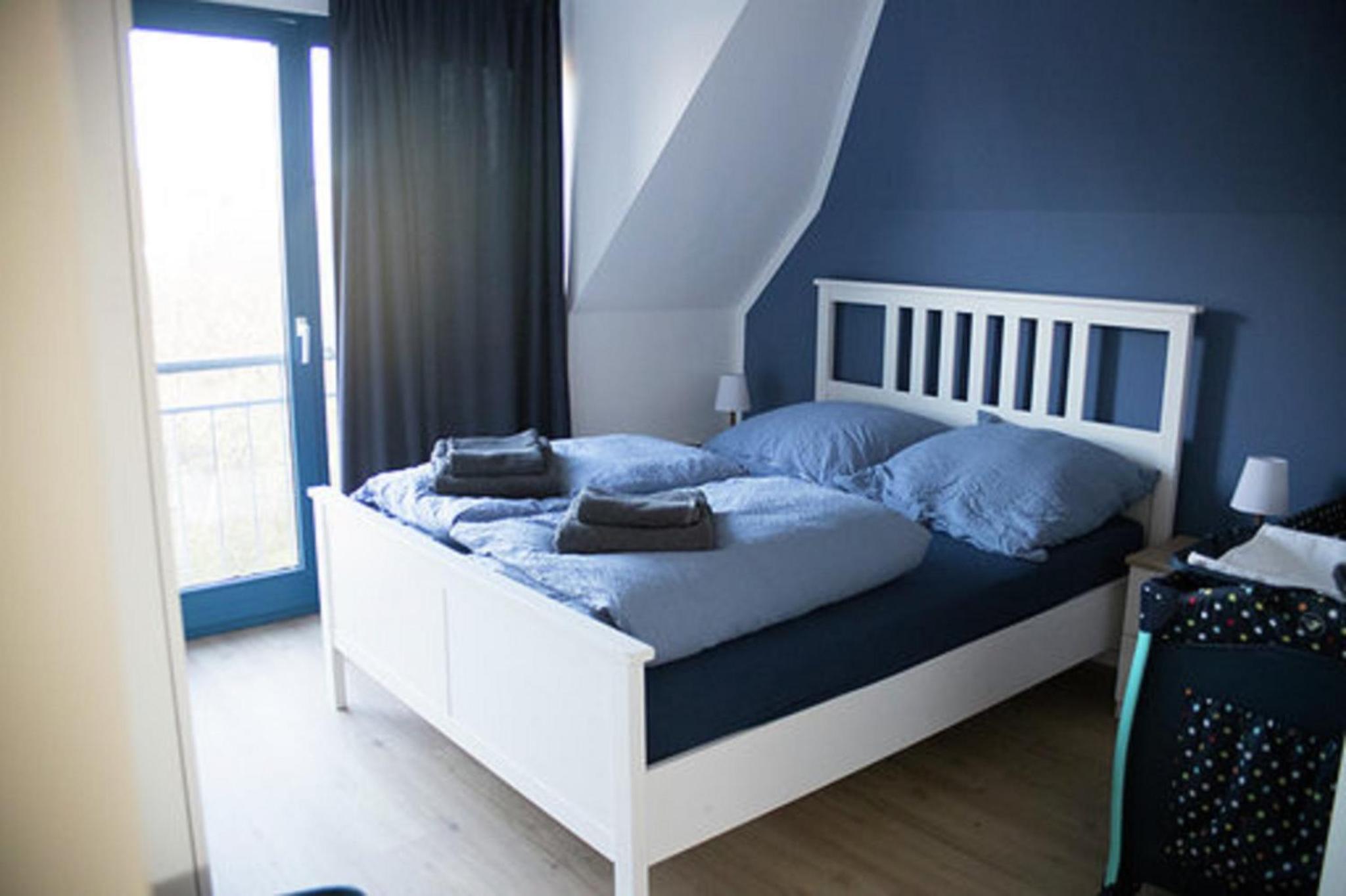 Apartment with Balcony photo 2