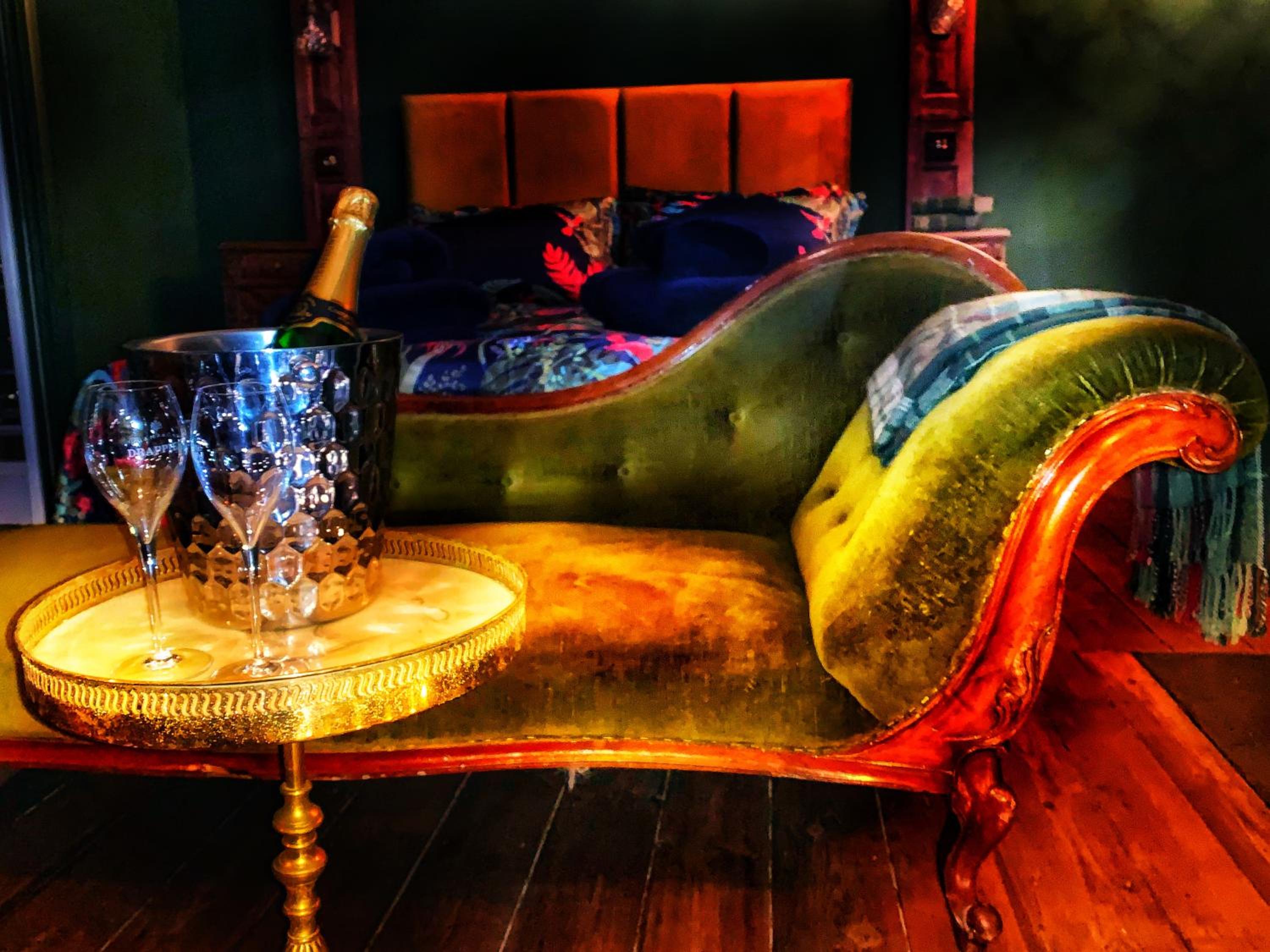 Deluxe King Room photo 2