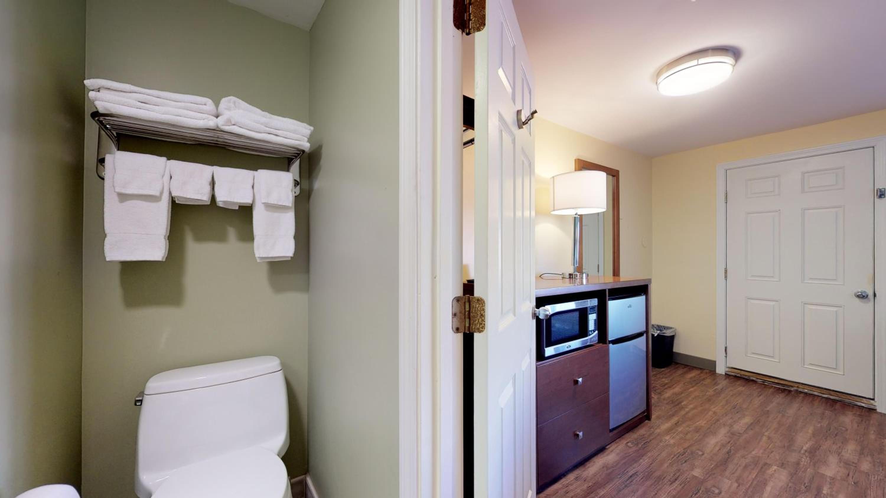 Standard Room 2 Full Bed (STD2FB) photo 3
