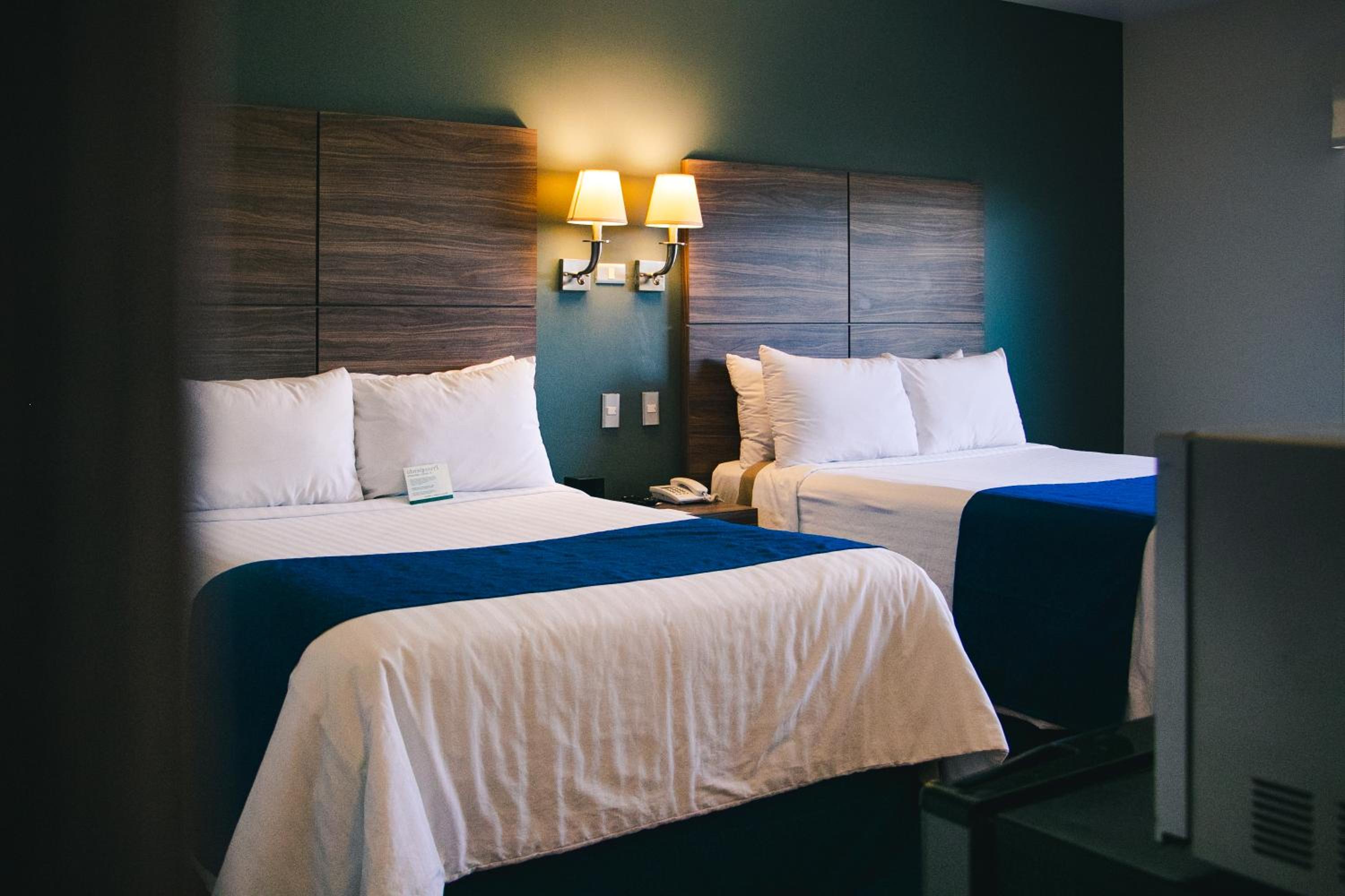 Executive Room with 2 Double Beds - Non Smoking - Photo 4