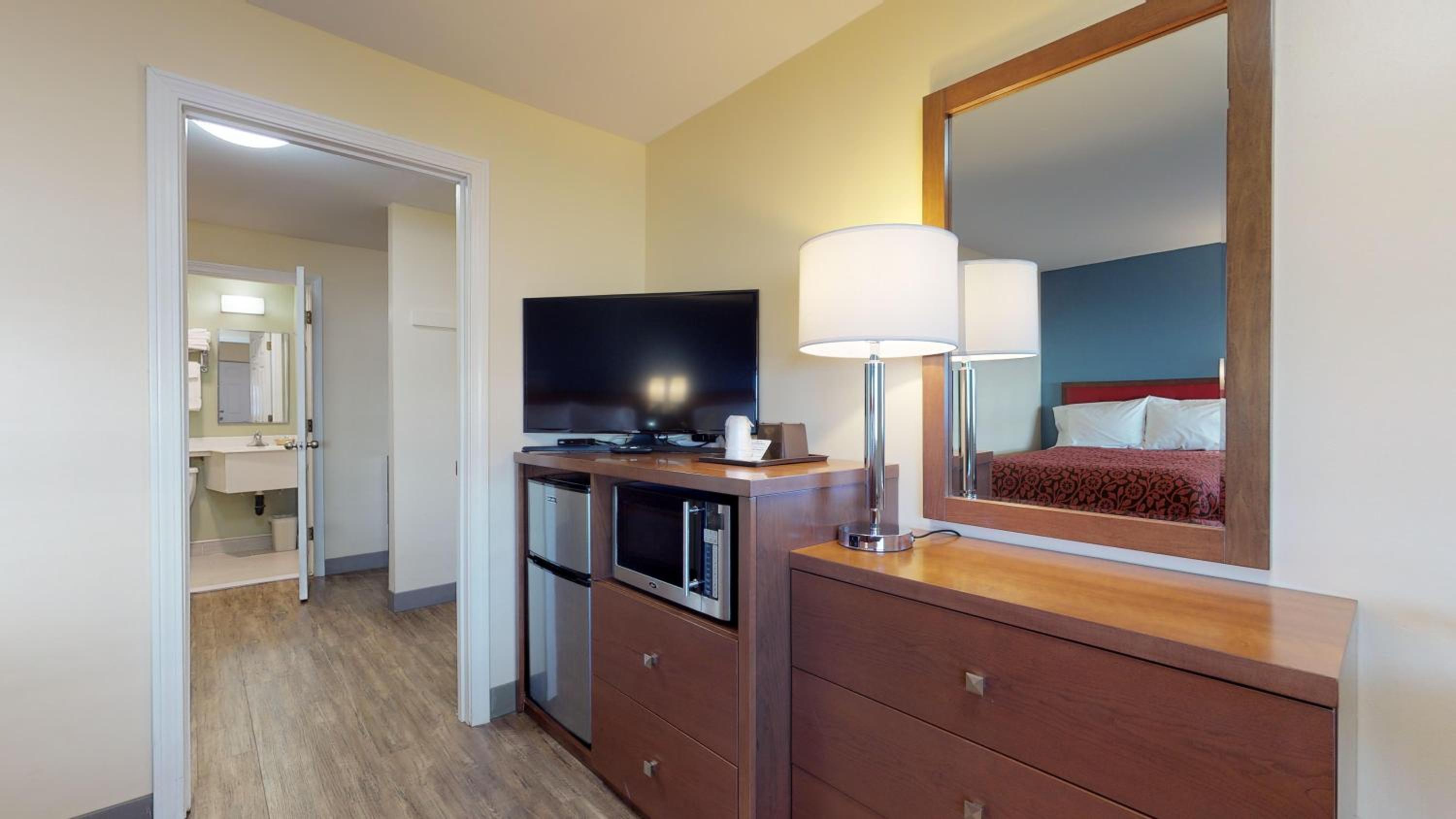 Standard Room 3 Full Bed with Two Room (STD3FB) photo 1