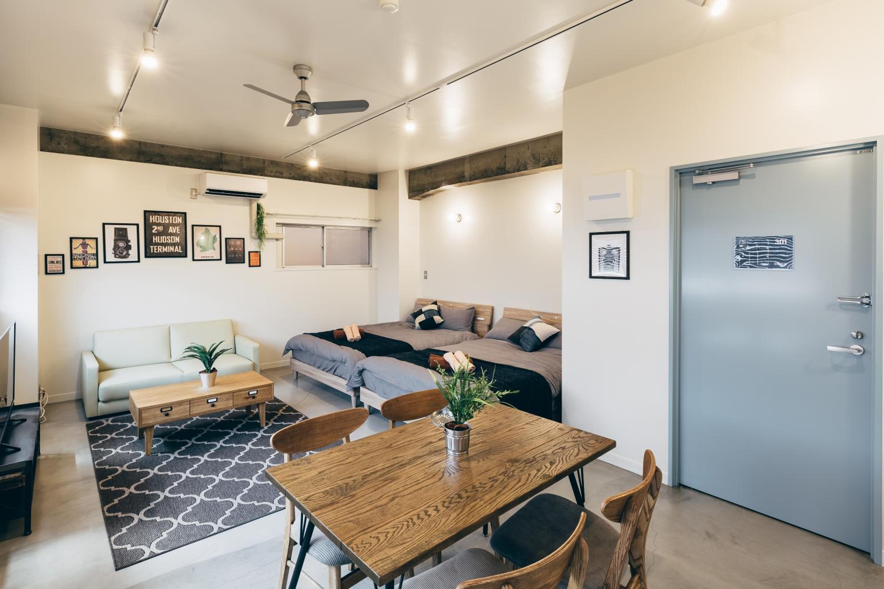One-Bedroom Apartment 301