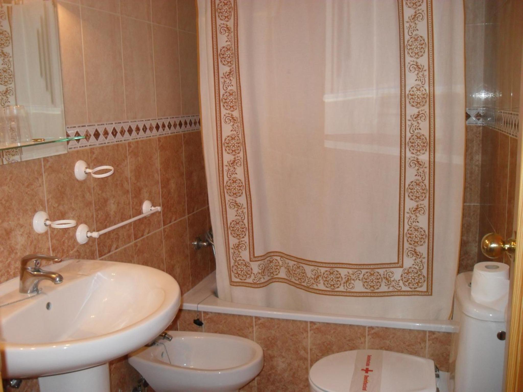 Double or Twin Room photo 3