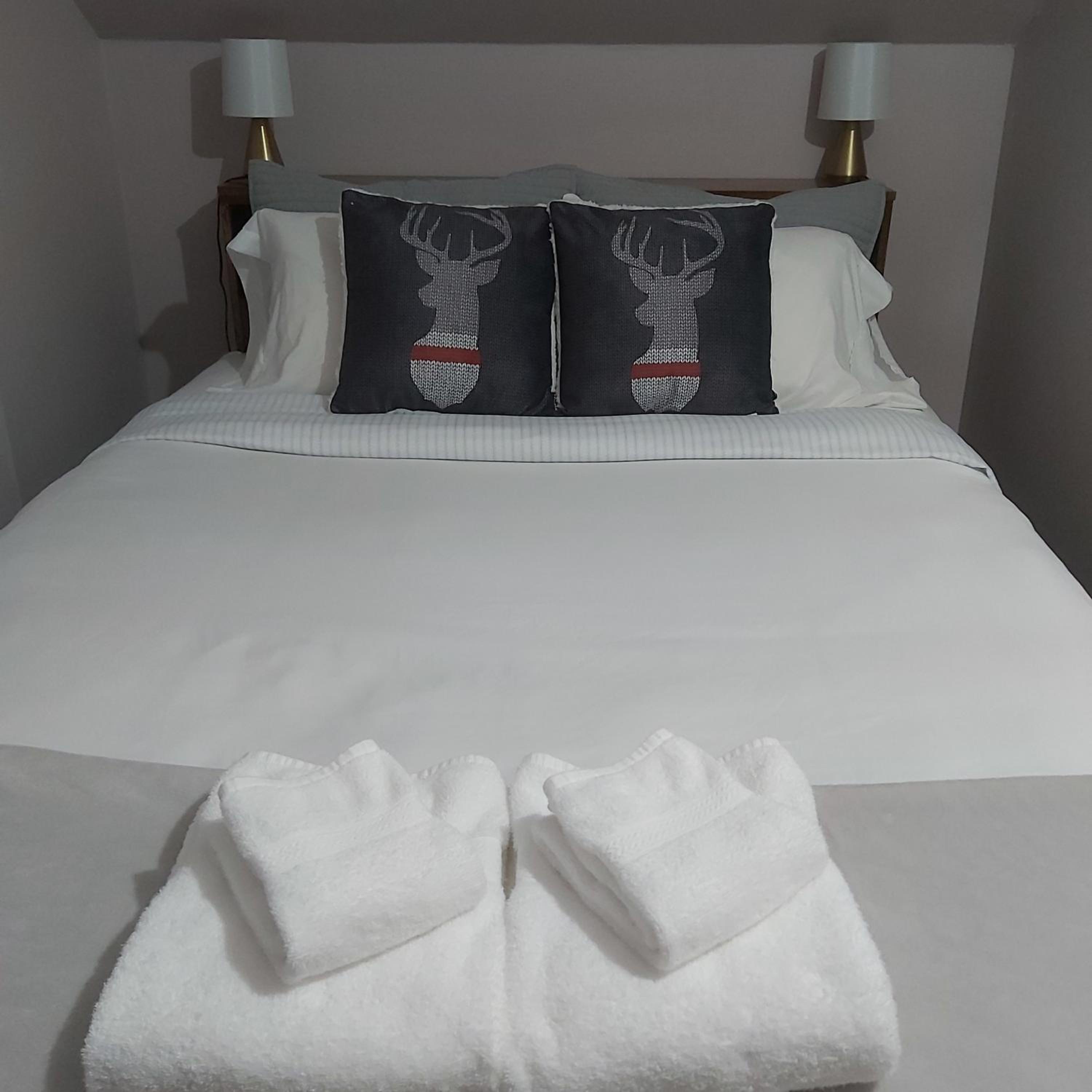 Double Room with Private Bathroom