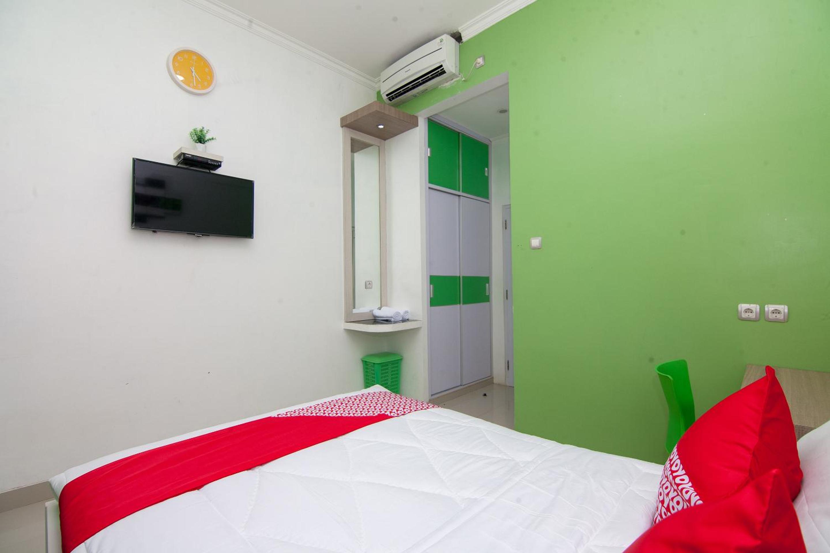 Standard Double Room - Photo 13