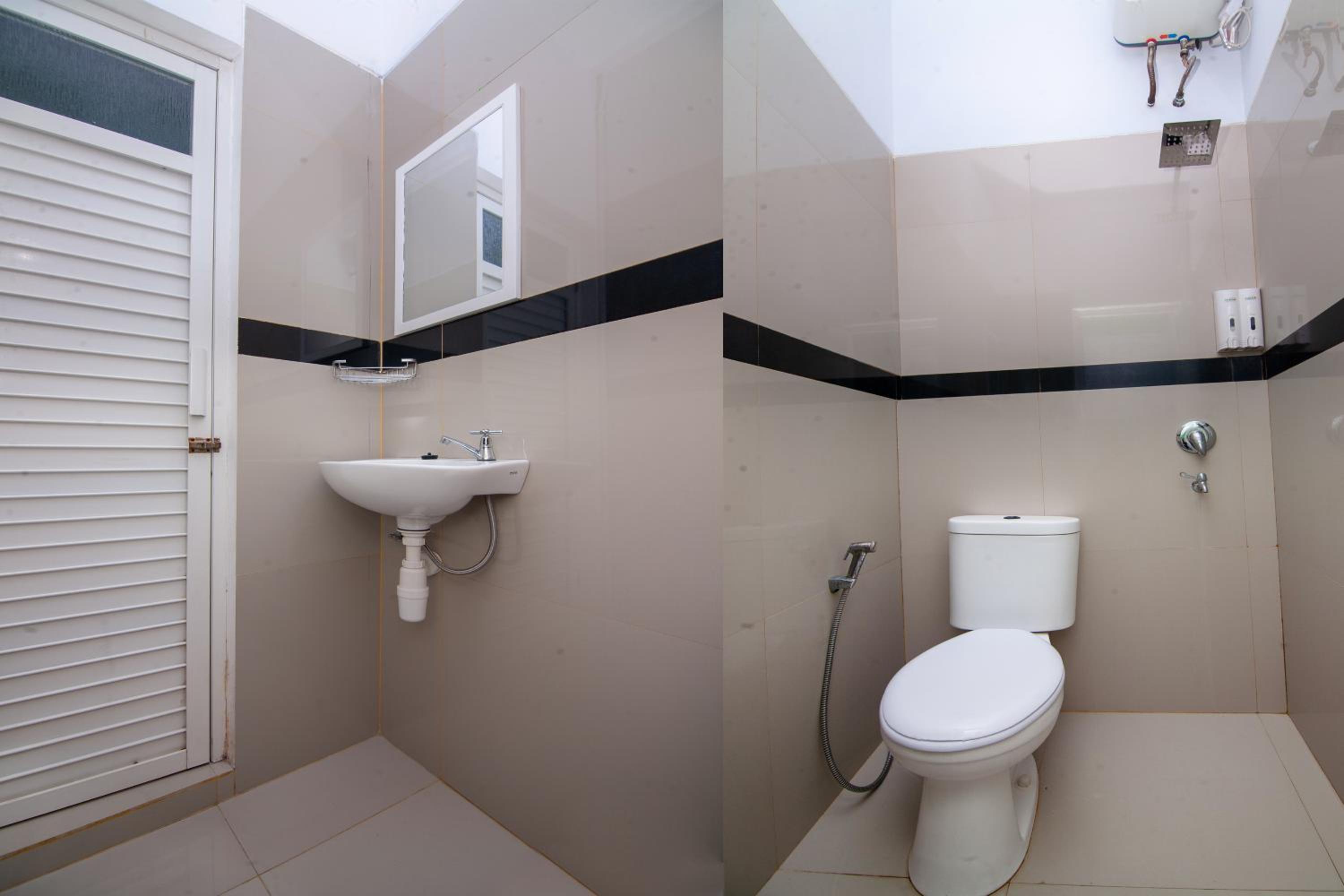 Standard Double Room - Photo 8