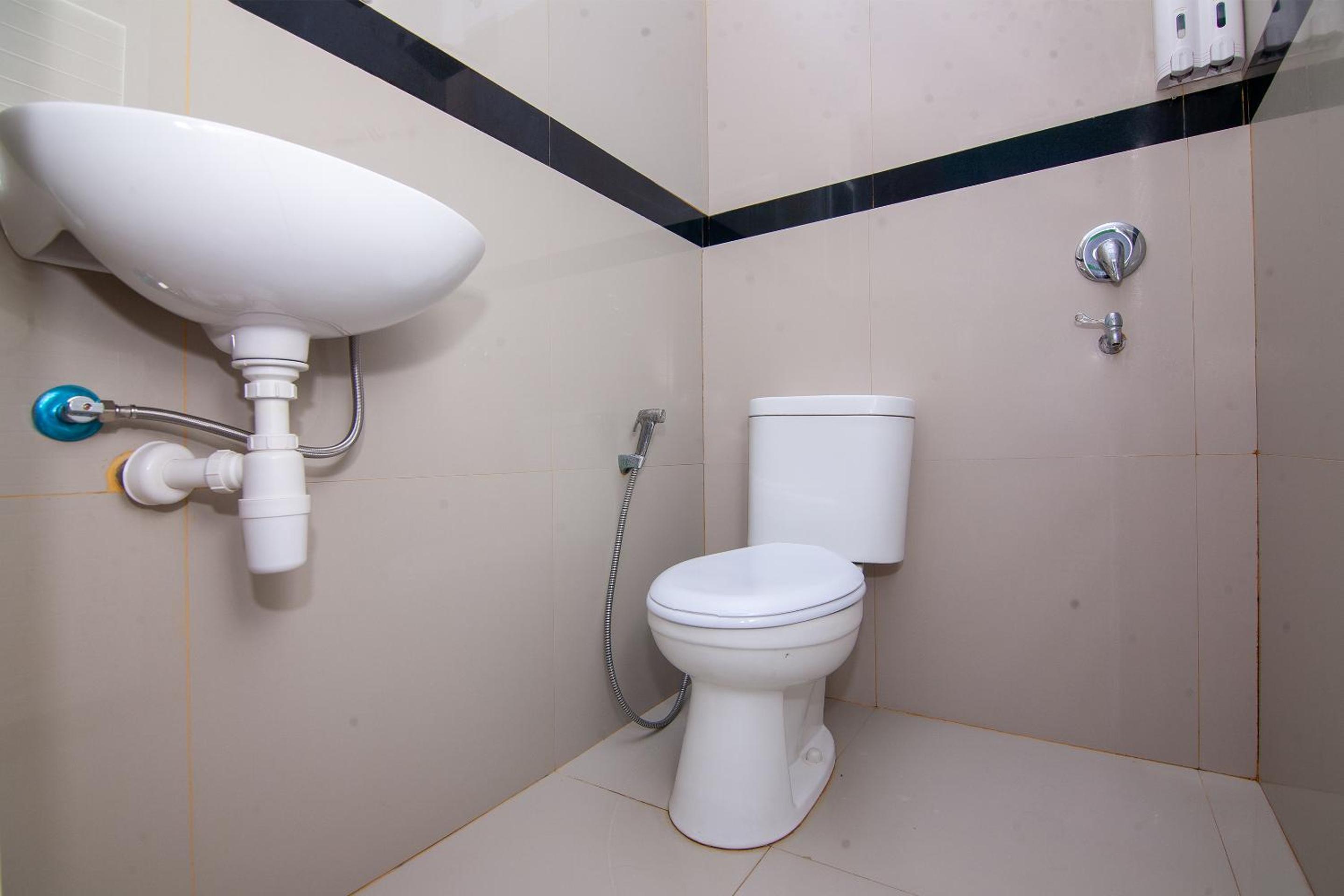 Standard Double Room - Photo 5