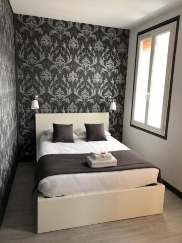 Small Single Room