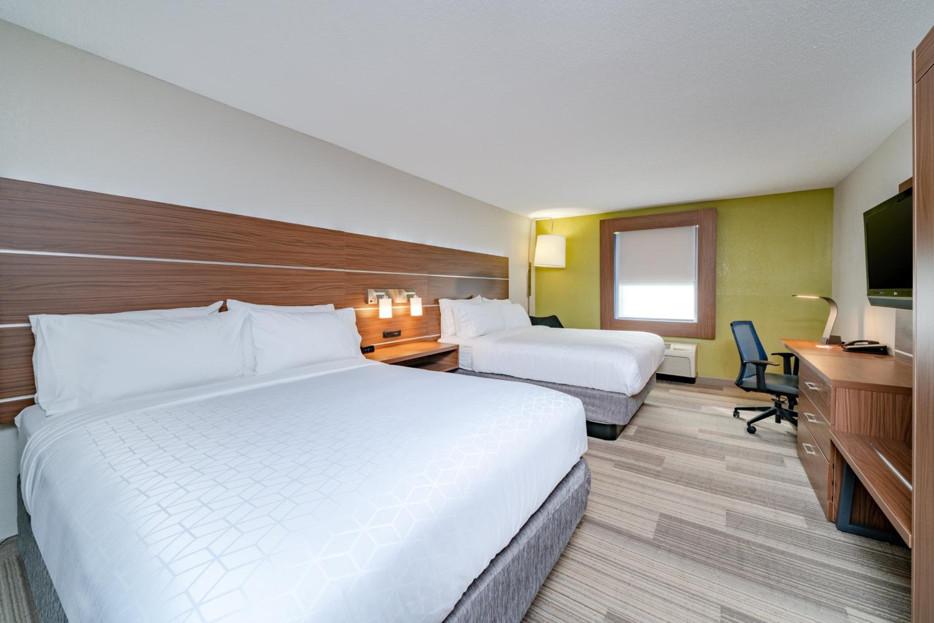 Double Room with Bath Tub - Disability Access  - Photo 1