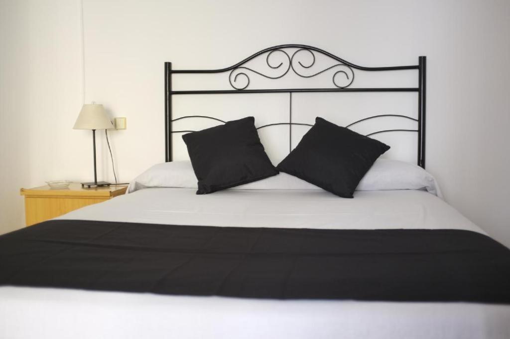 Standard Queen Room photo 3