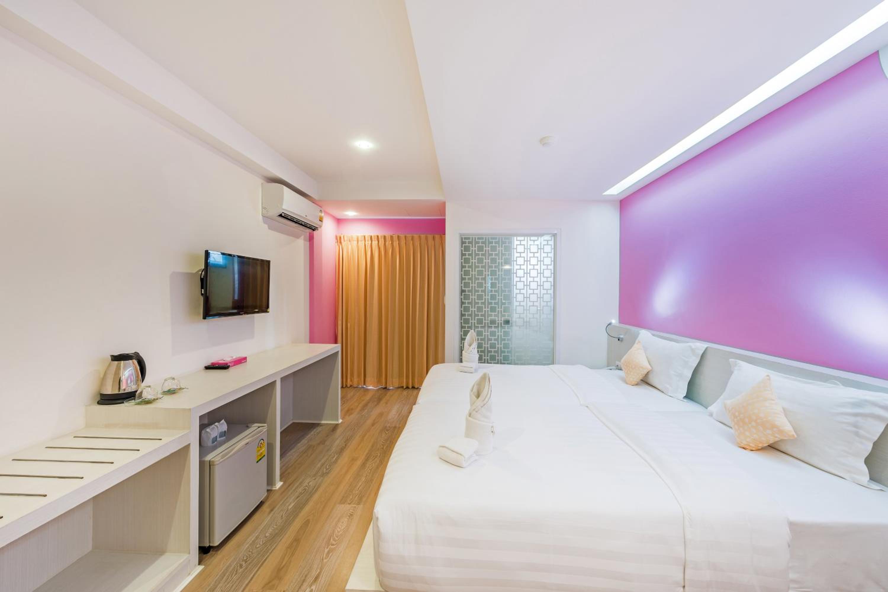 Standard Twin Room - Photo 6