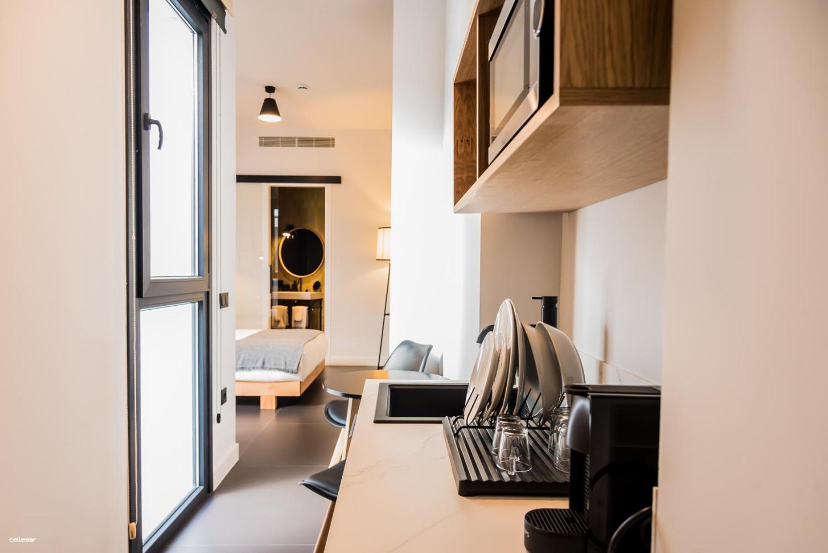 Premium Double Room - Photo 14