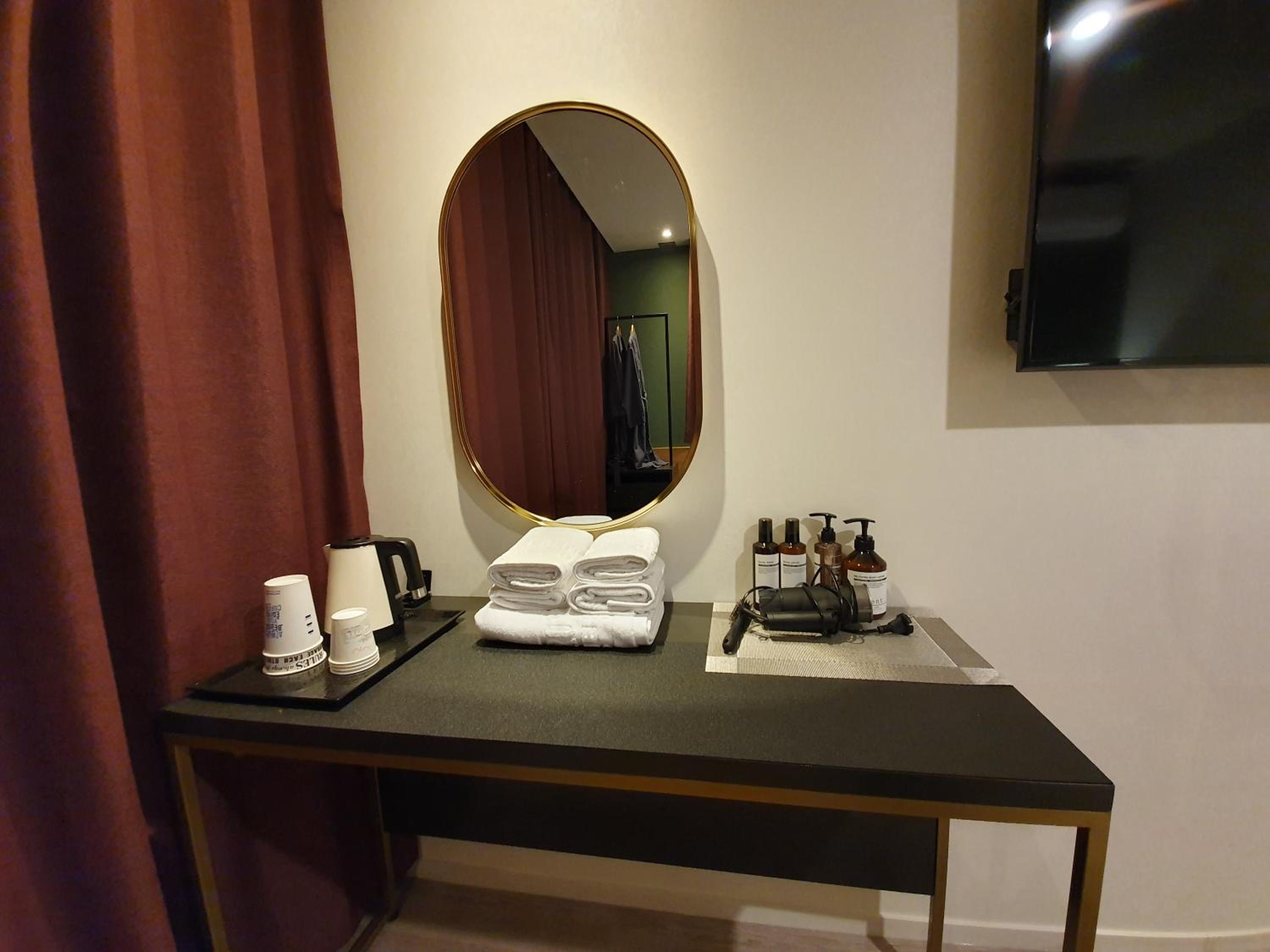 Double Room with Terrace - Photo 11