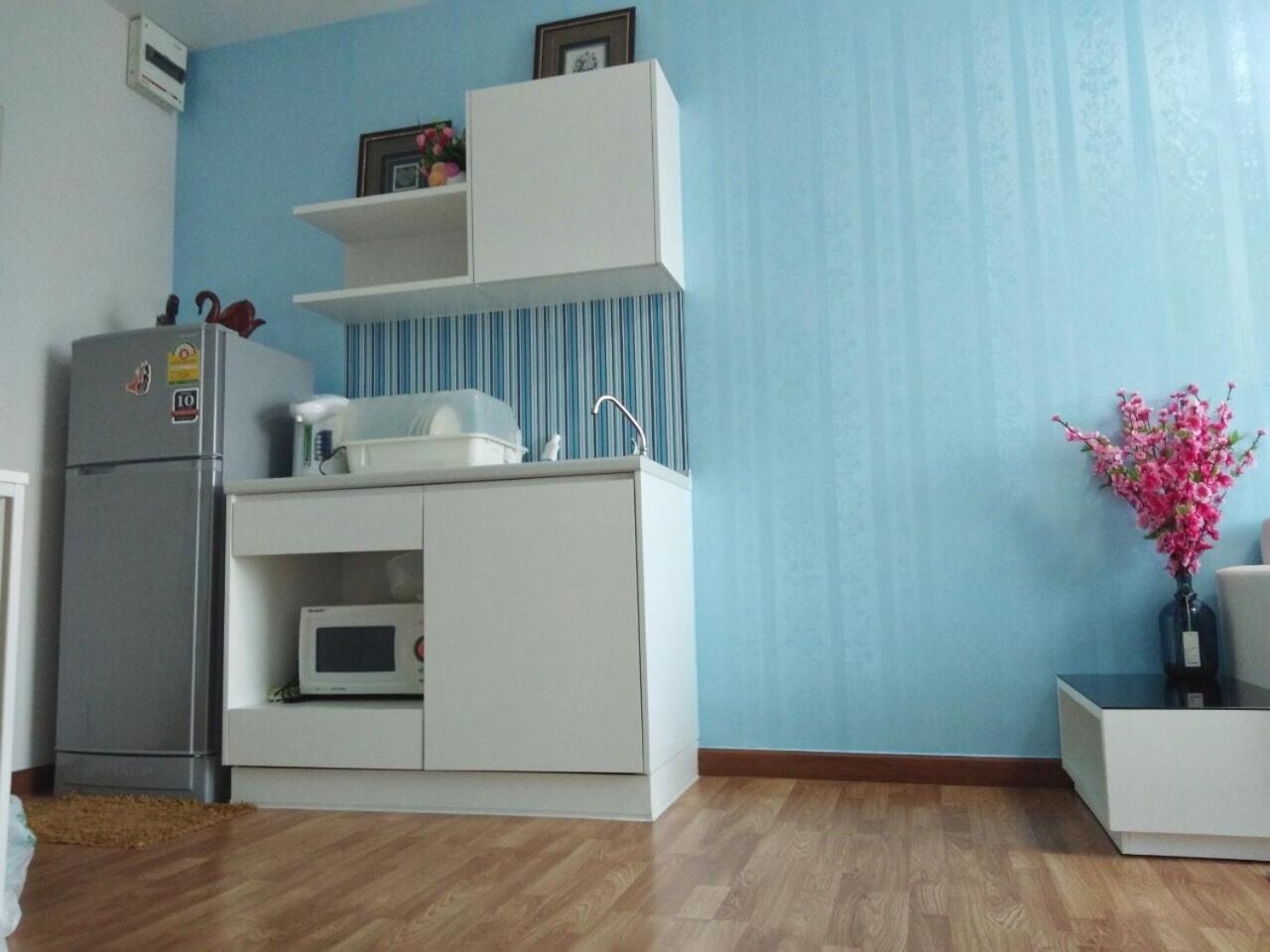 Studio with Balcony - Photo 4