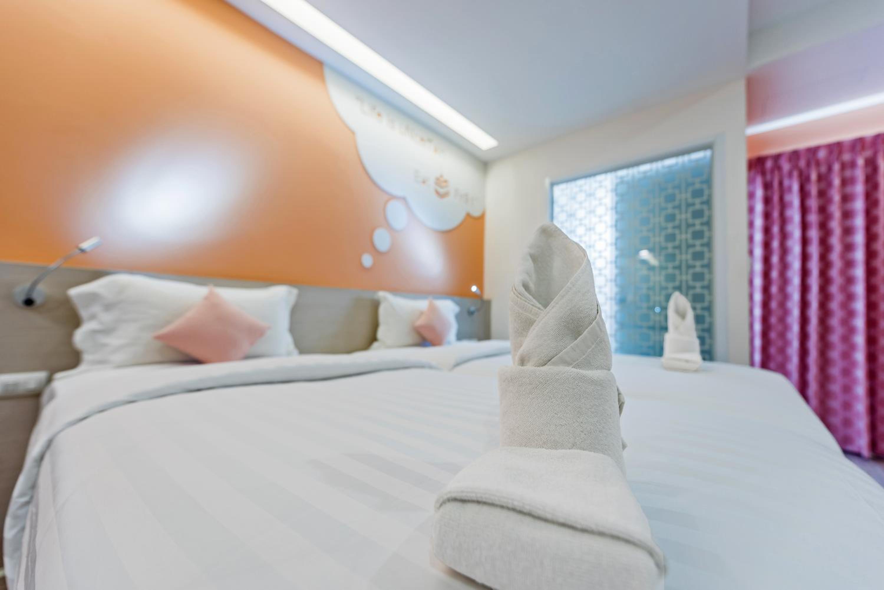 Standard Twin Room - Photo 2