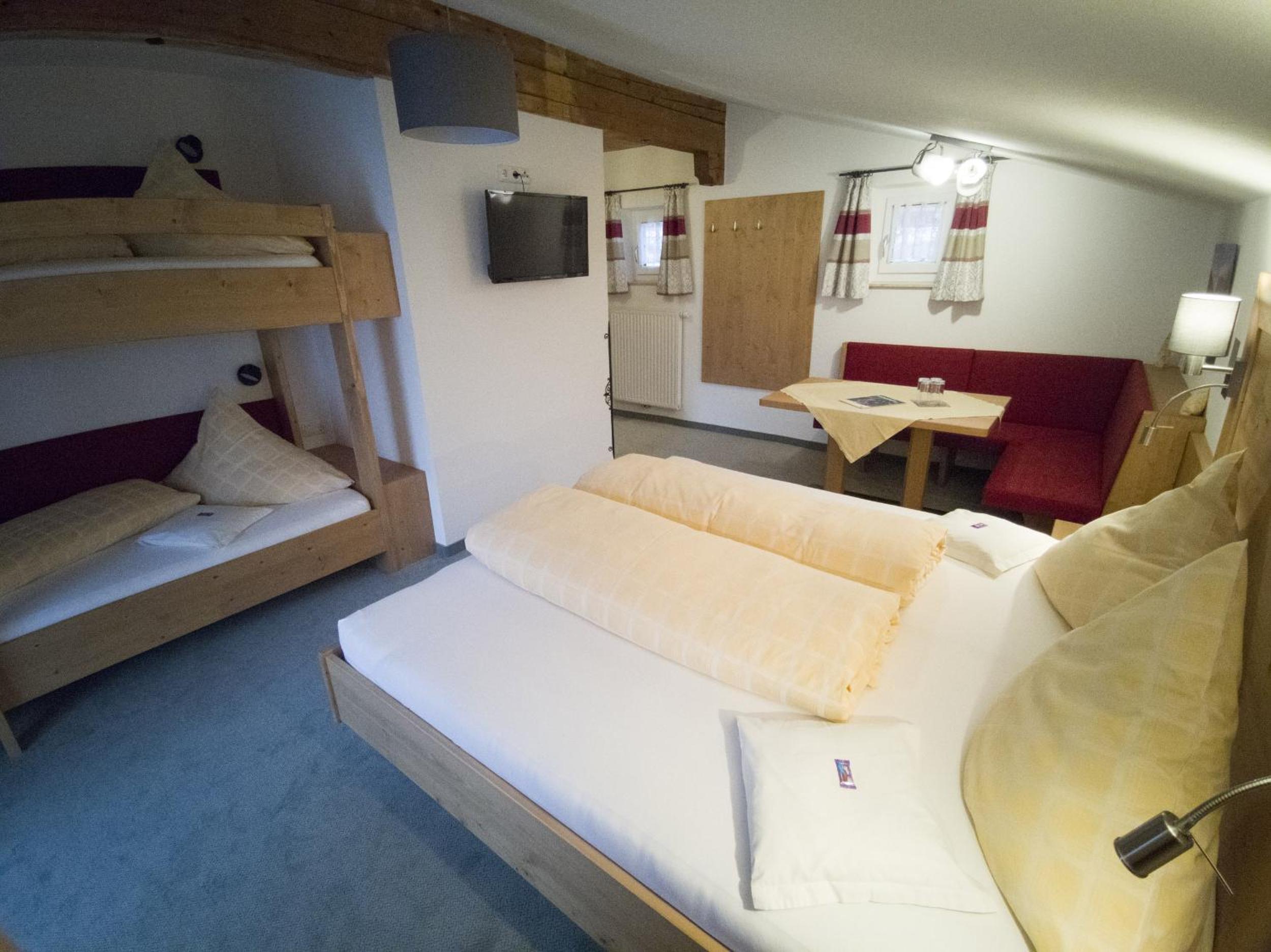 Quadruple Room photo 2