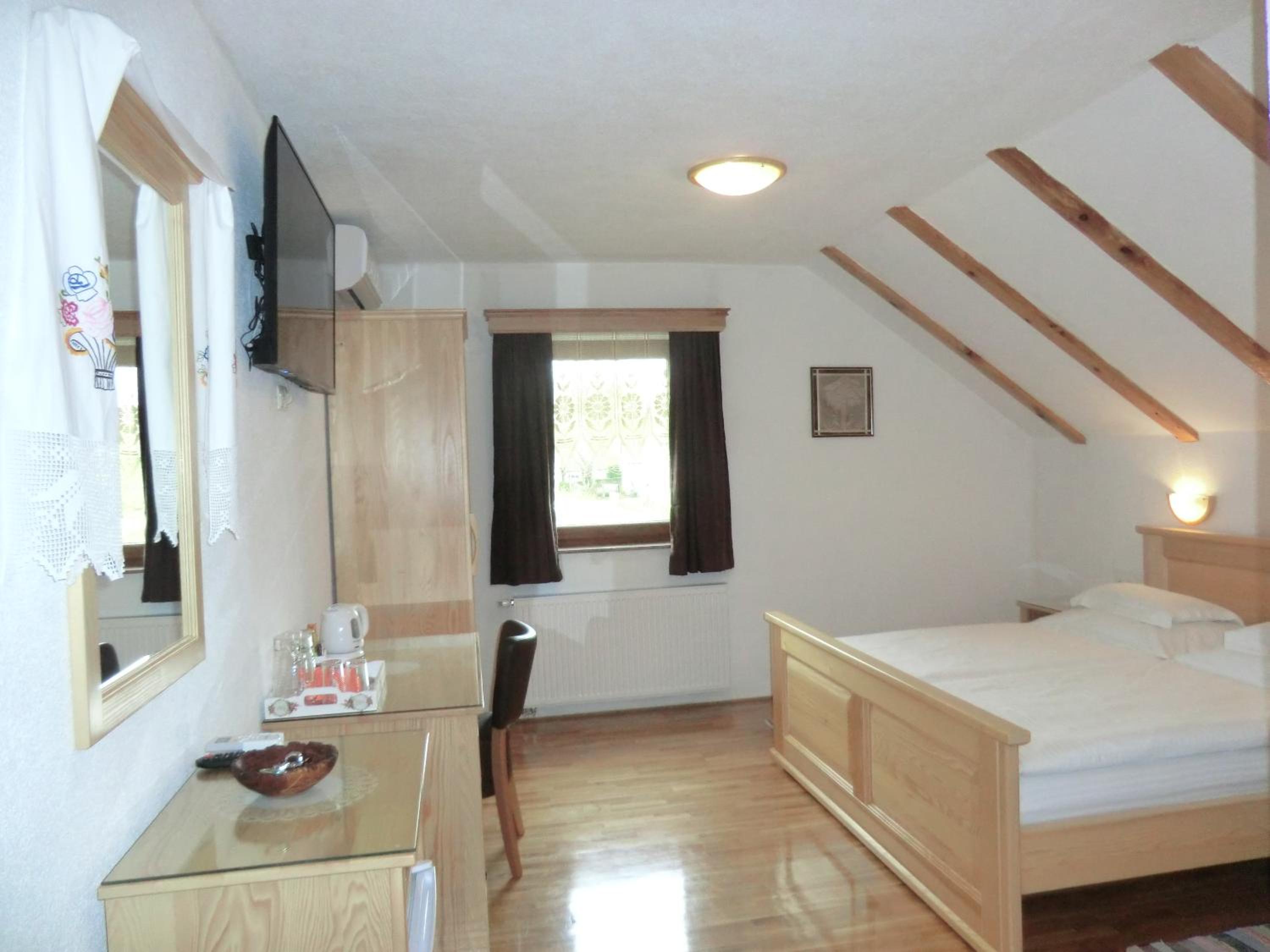 Double Room with Mountain View - Photo 1