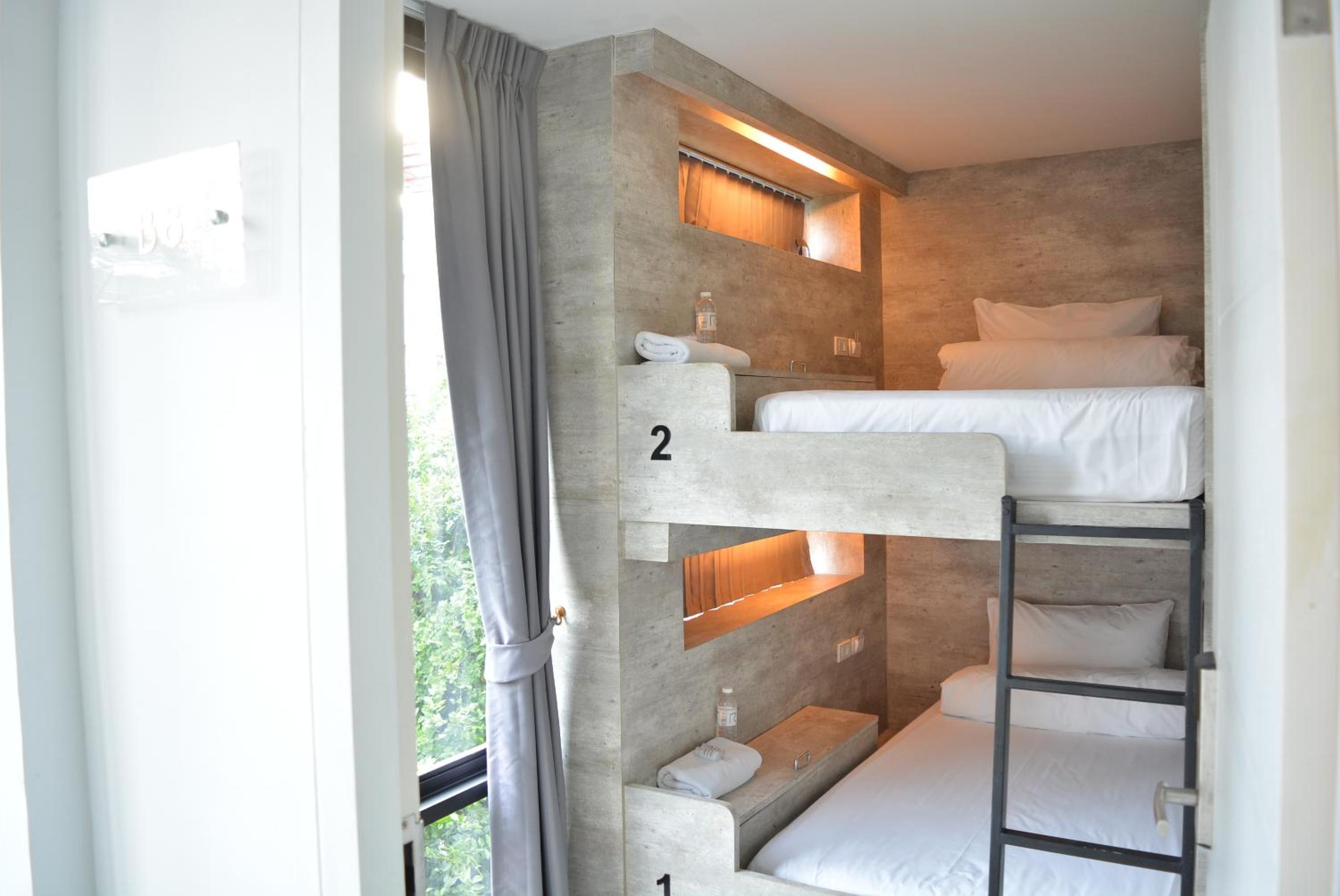 Mixed Dormitory Room photo 3