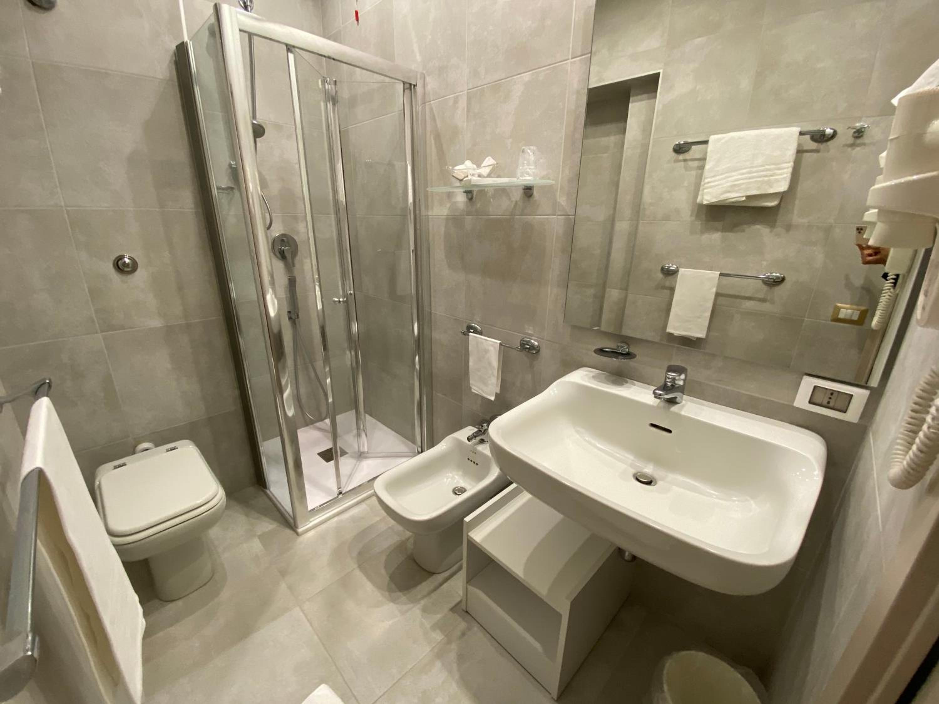 Classic Double Room - Photo 2