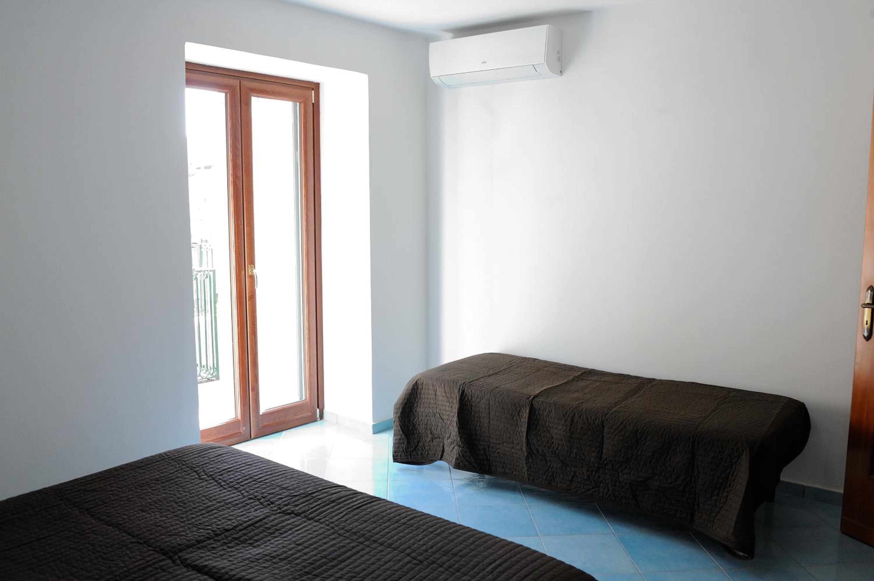 Classic Quadruple Room