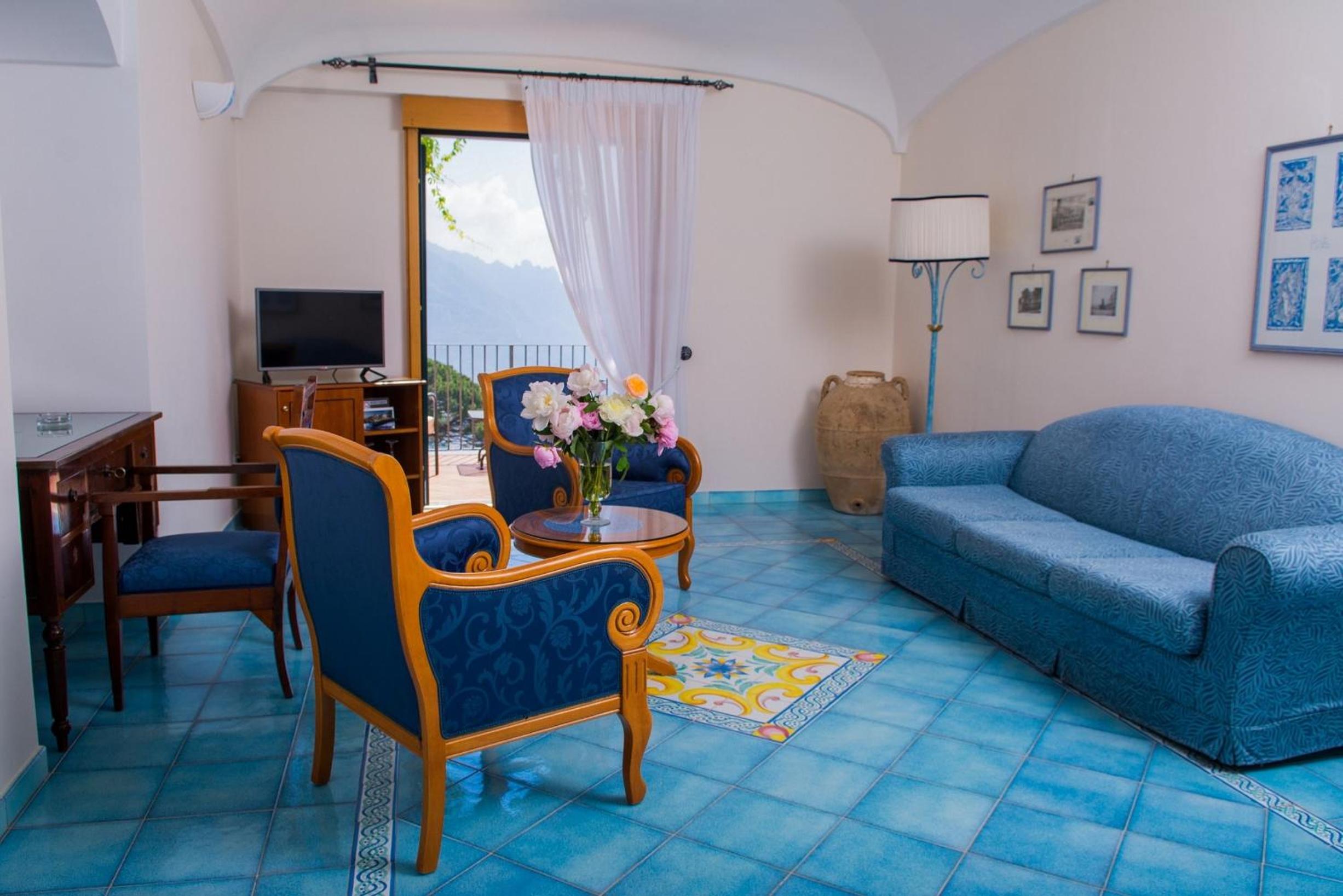 Junior Suite with Sea View - Photo 5
