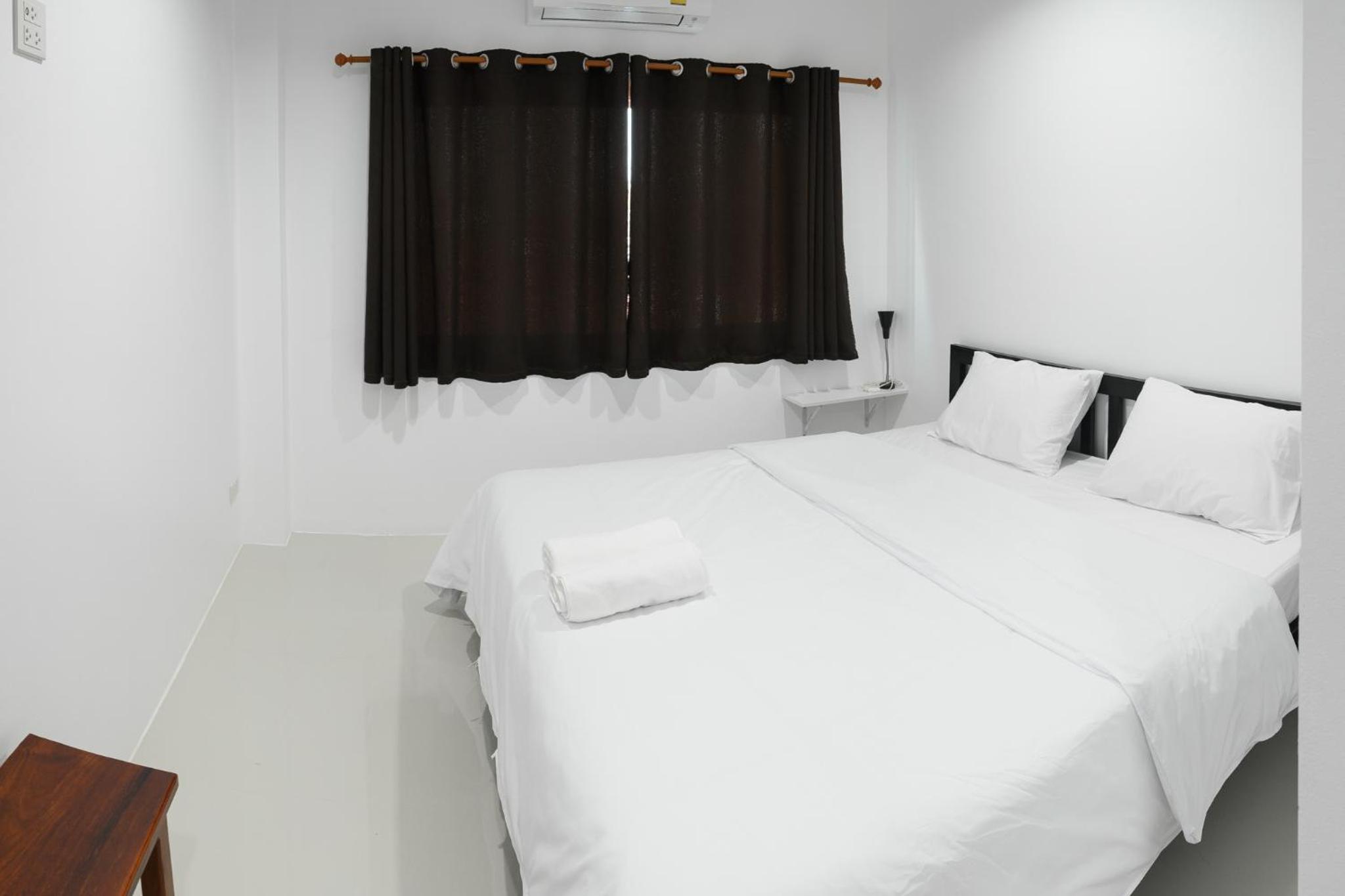 Standard Double Room - Photo 2