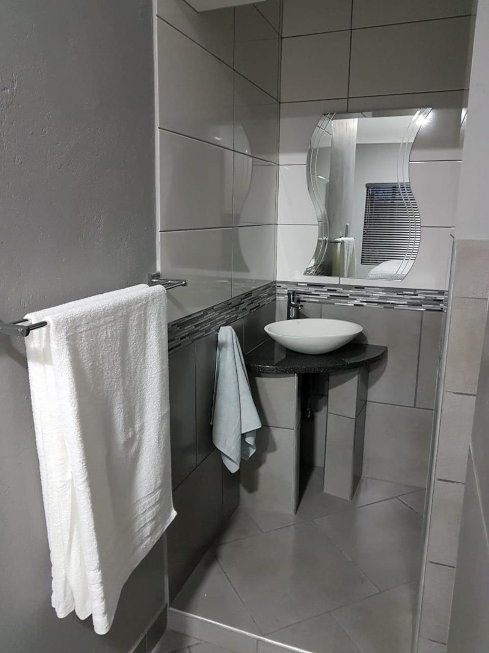 King Suite photo 3