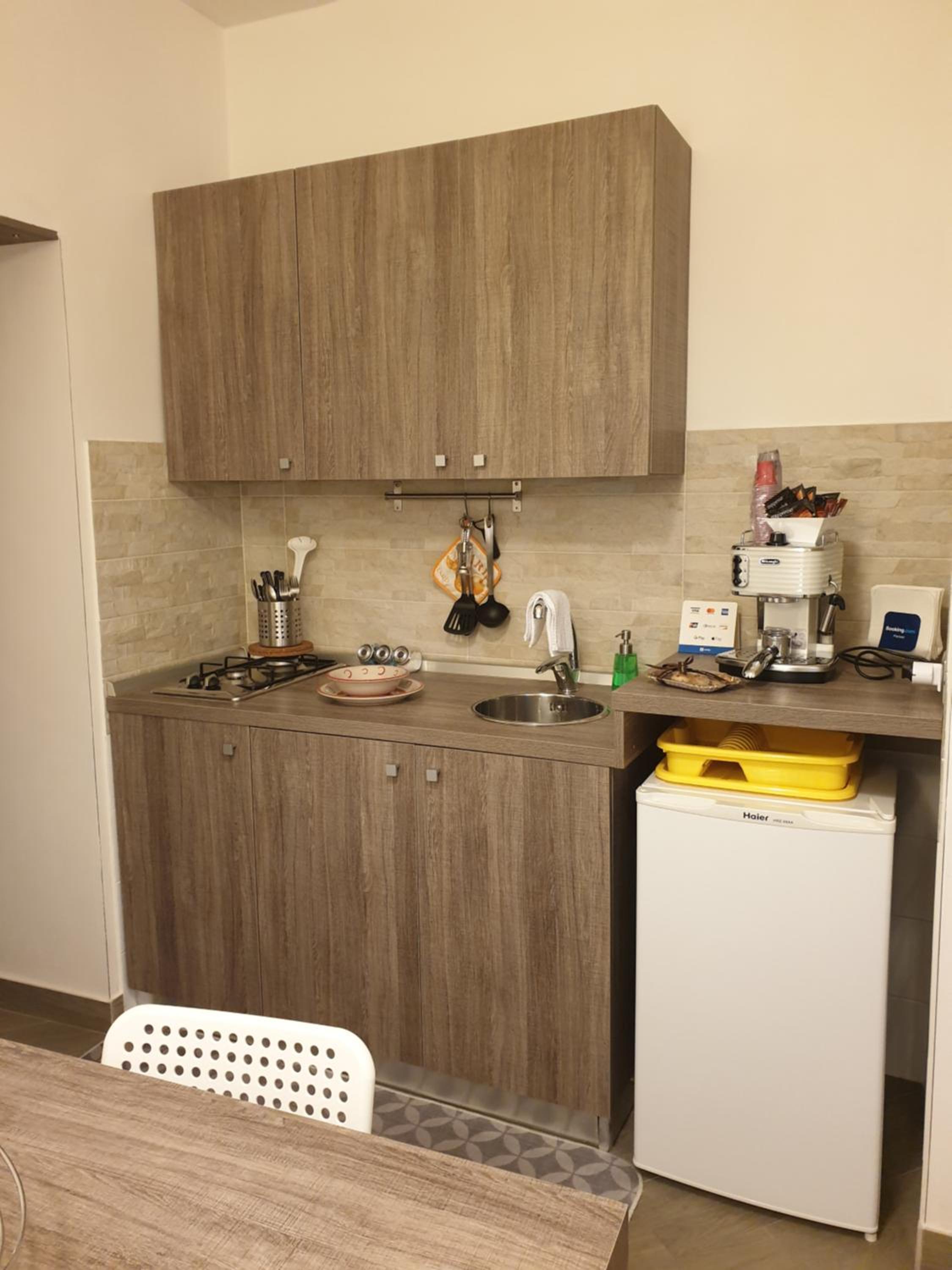 One-Bedroom Apartment - Photo 14